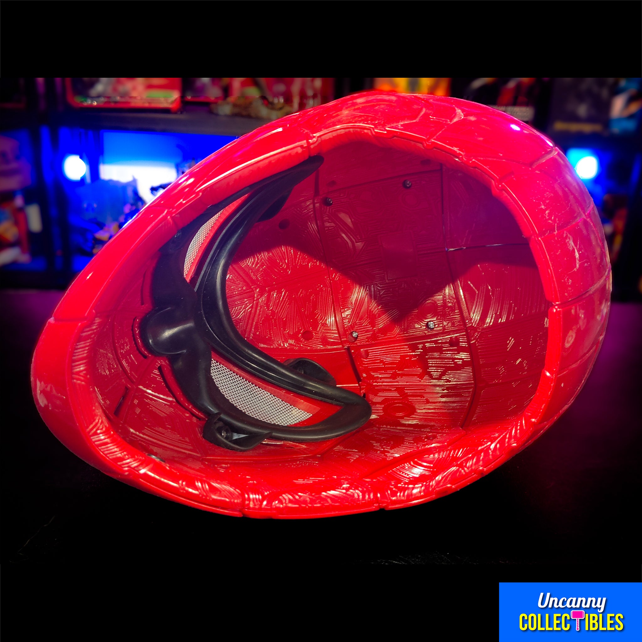 Marvel Legends Avengers Spider-Man Iron Spider Electronic Helmet Hasbro 2022 – Spider-Man, Hasbro, 35 cm, 2022, pre-owned collector piece, Uncanny Collectibles Dublin Ireland