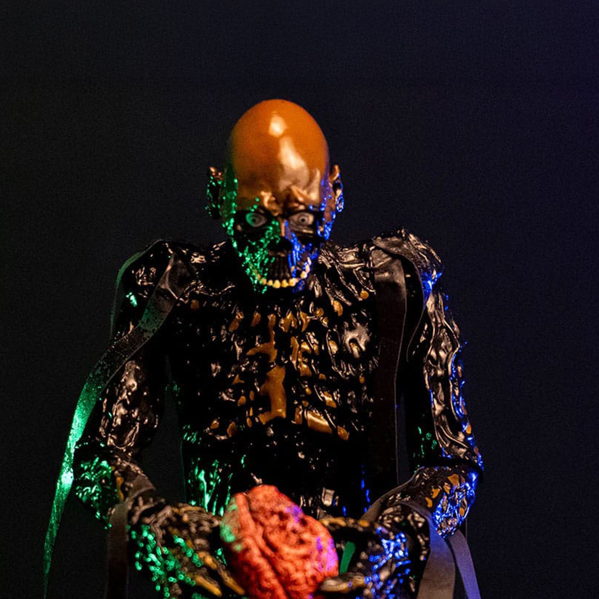 Trick or Treat Studios Return of the Living Dead Tarman 1/6 scale action figure, 30cm, zombie holding brains, horror collectible cover image