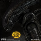 Alien Mezco Toyz One:12 Collective Action Figure 18cm