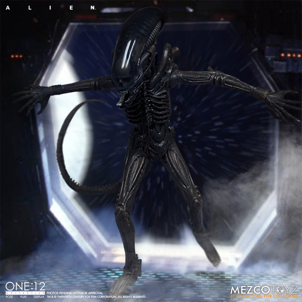 Alien Mezco Toyz One:12 Collective Action Figure – Alien, Mezco Toyz, 18 cm, 2022, pre-owned collector piece, Uncanny Collectibles Dublin Ireland