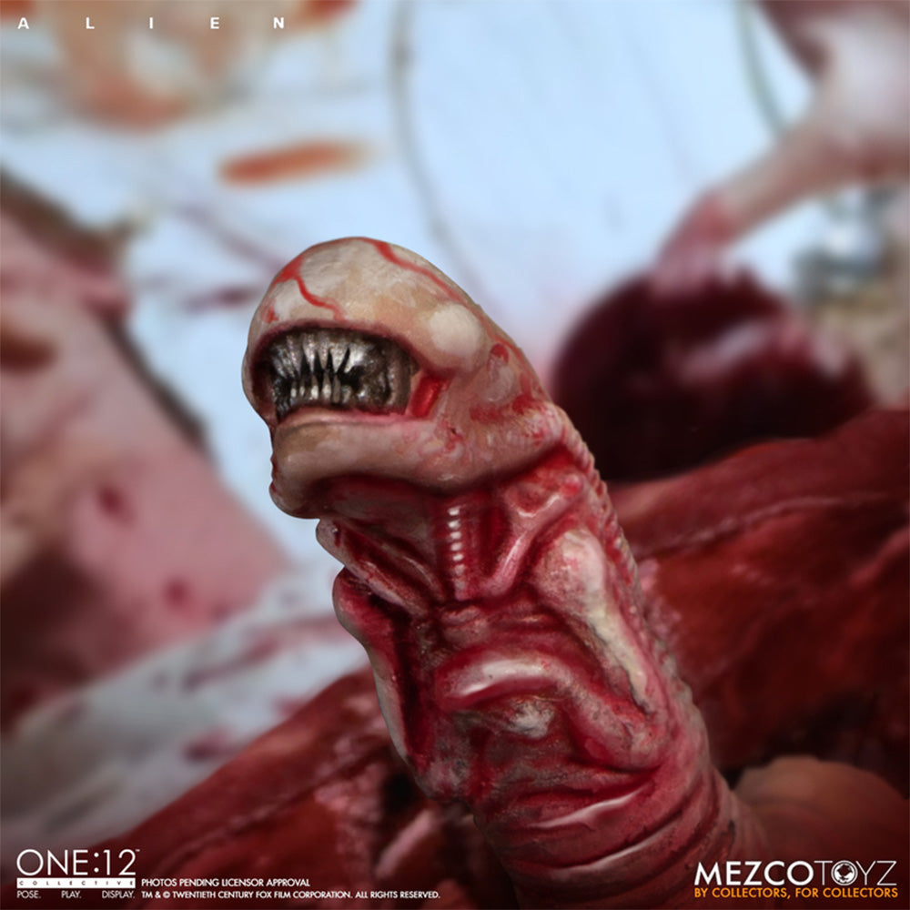 Alien Mezco Toyz One:12 Collective Action Figure – Alien, Mezco Toyz, 18 cm, 2022, pre-owned collector piece, Uncanny Collectibles Dublin Ireland