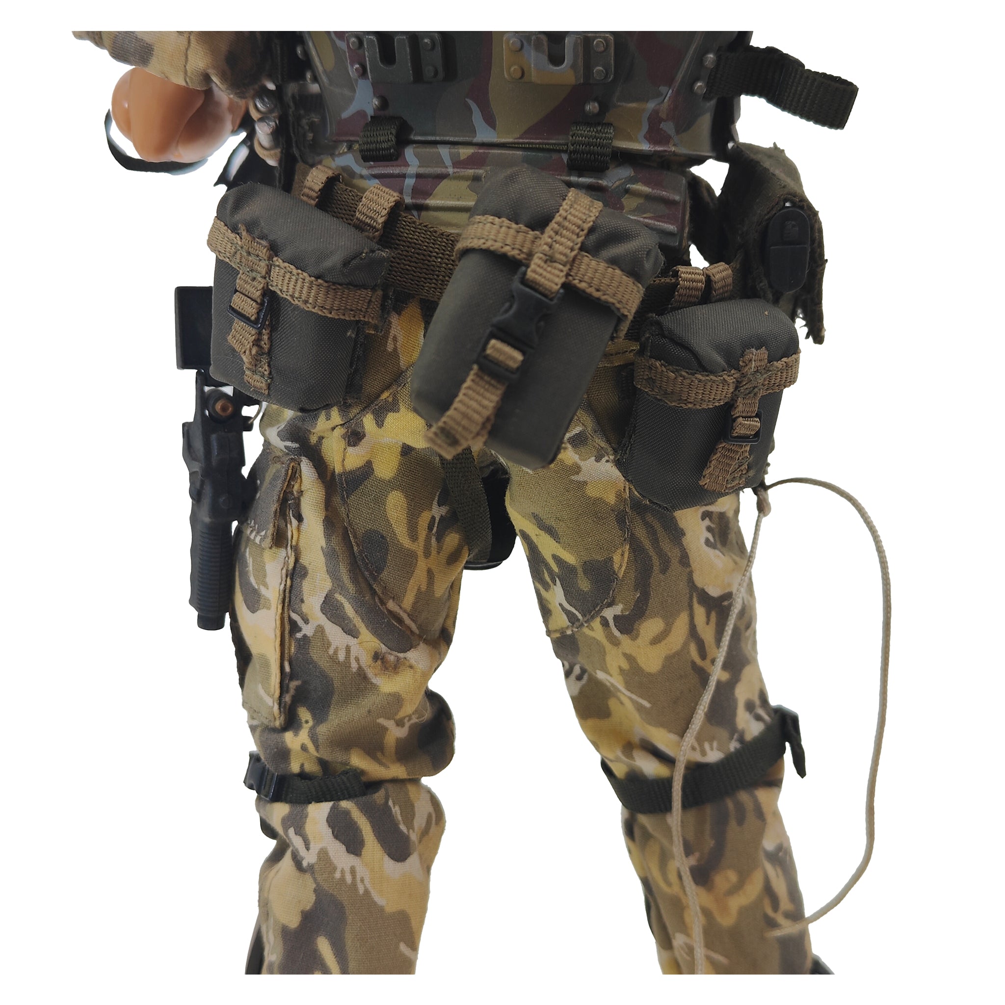 Aliens Private William Hudson Hot Toys Action Figure 2007 30cm – Alien, Vintage Brands, 30 cm, 2007, pre-owned collector piece, Uncanny Collectibles Dublin Ireland