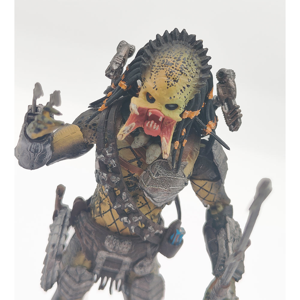 Alien vs Predator Requiem Unmasked Wolf Predator 1:18 Scale Hiya Toys 4-Inch Action Figure – Predator, Hiya Toys, 11 cm, 2022, pre-owned collector piece, Uncanny Collectibles Dublin Ireland