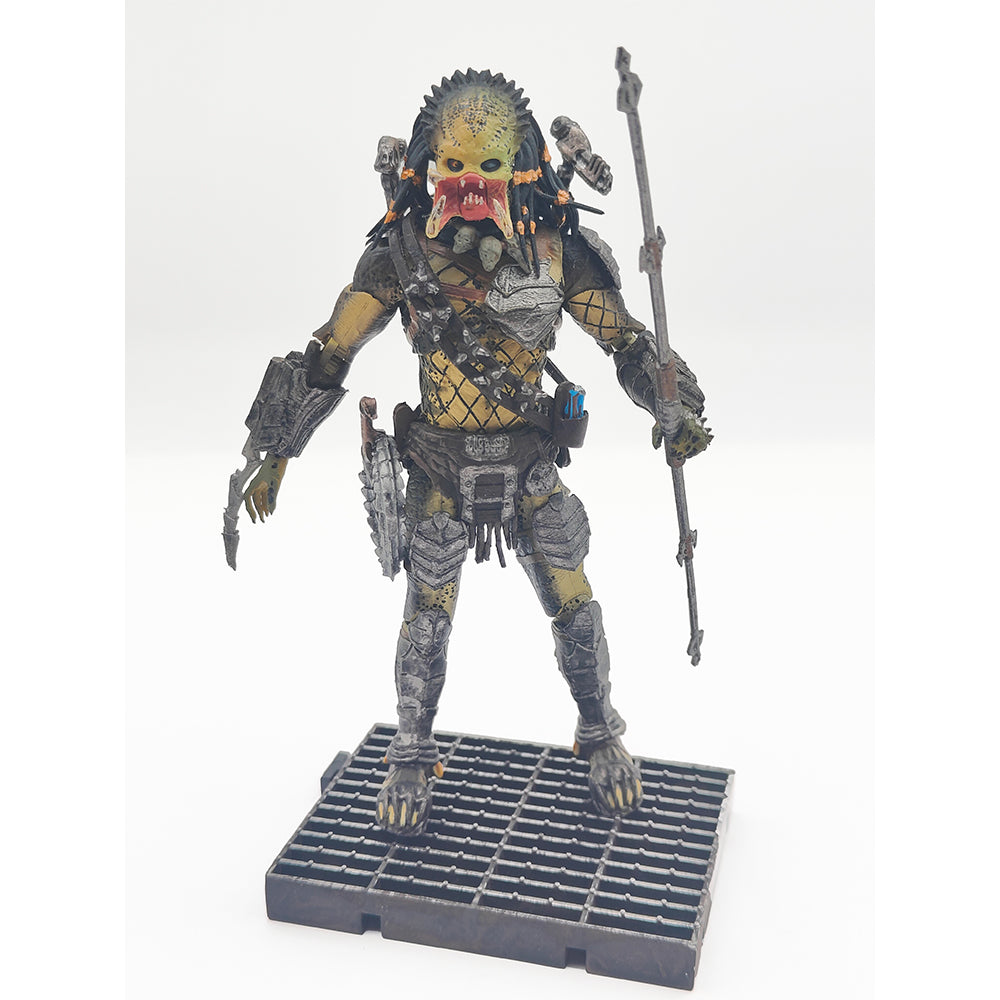 Alien vs Predator Requiem Unmasked Wolf Predator 1:18 Scale Hiya Toys 4-Inch Action Figure – Predator, Hiya Toys, 11 cm, 2022, pre-owned collector piece, Uncanny Collectibles Dublin Ireland