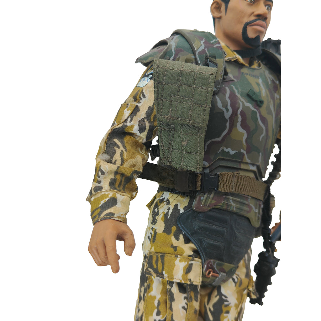 Aliens Sergeant Apone Hot Toys Action Figure 2005 30cm – Alien, Hot Toys, 30 cm, 2005, pre-owned collector piece, Uncanny Collectibles Dublin Ireland