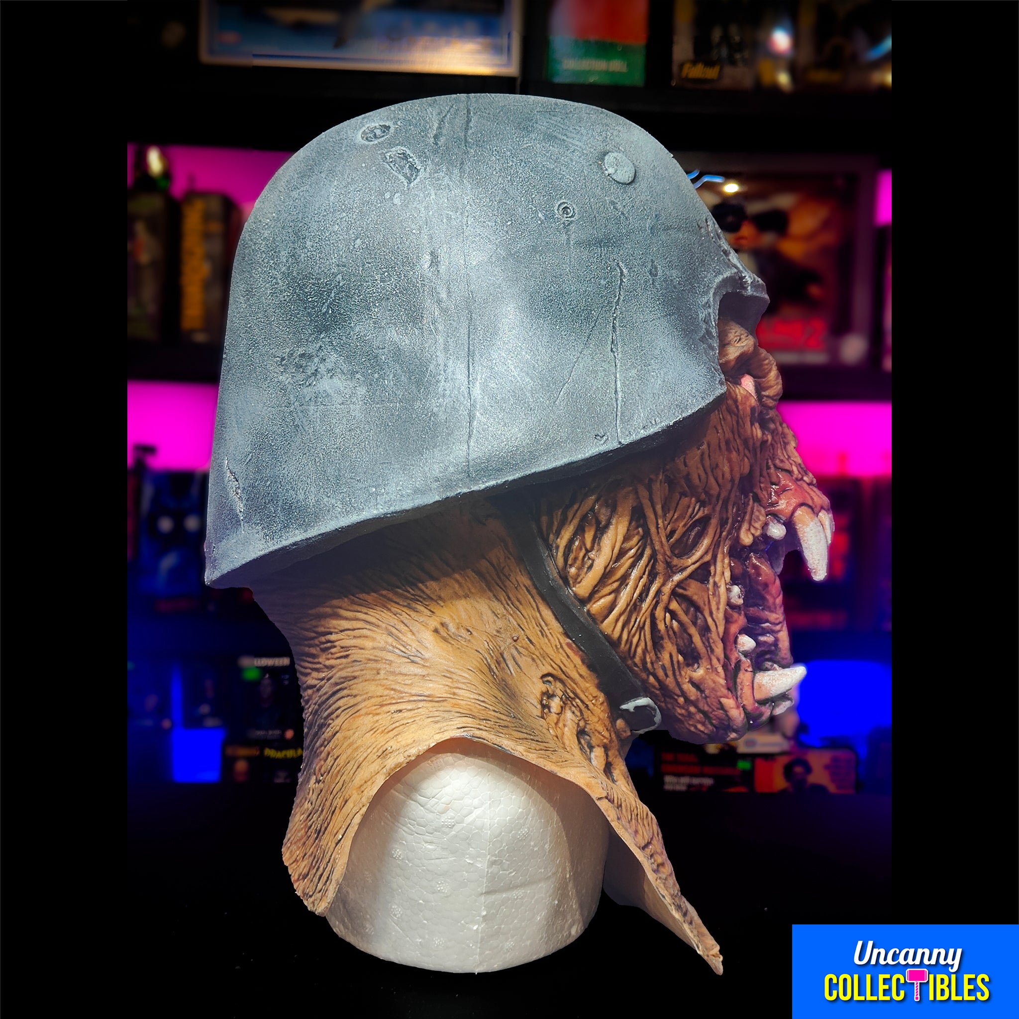 American Werewolf In London Warmonger Trick Or Treat Studios Full Head Latex Mask – An American Werewolf In London, Trick or Treat Studios, 35 cm, 2024, brand new collector item, Uncanny Collectibles Dublin Ireland
