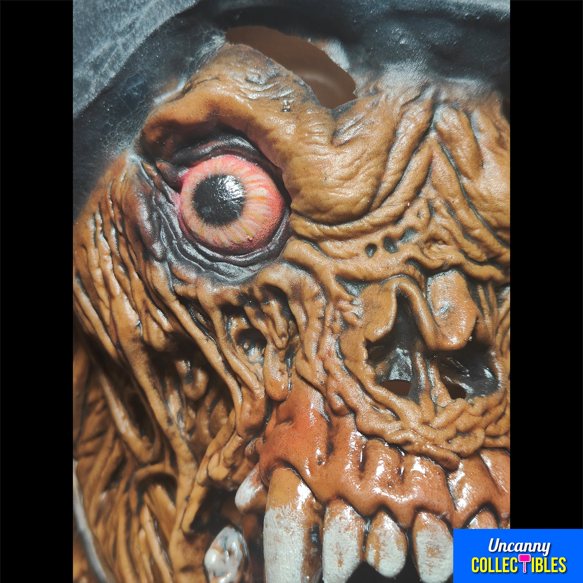 American Werewolf In London Warmonger Trick Or Treat Studios Full Head Latex Mask – An American Werewolf In London, Trick or Treat Studios, 35 cm, 2024, brand new collector item, Uncanny Collectibles Dublin Ireland