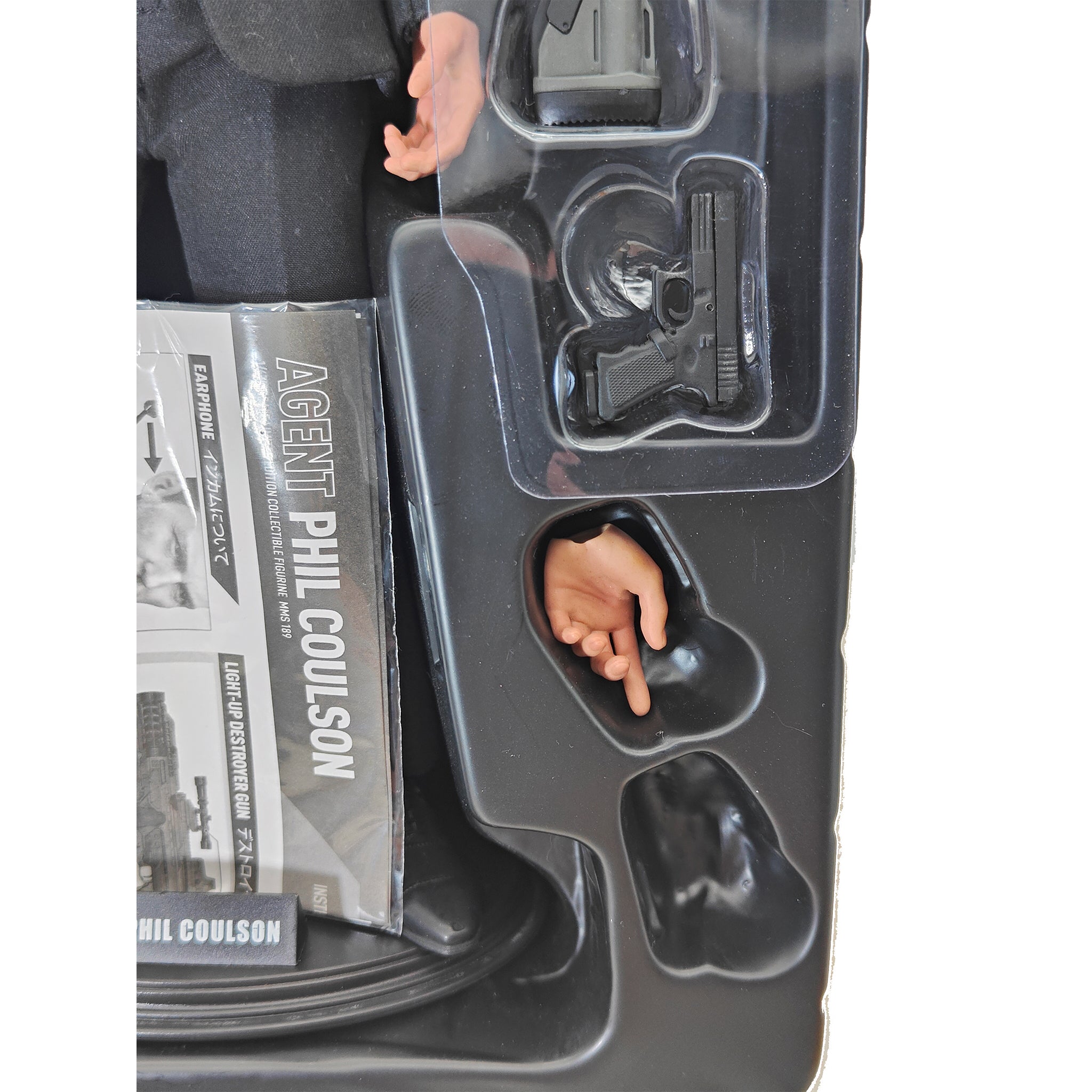 Avengers Agent Phil Coulson Hot Toys MMS 189 1/6 Action Figure 2012 – photo 4 of 36