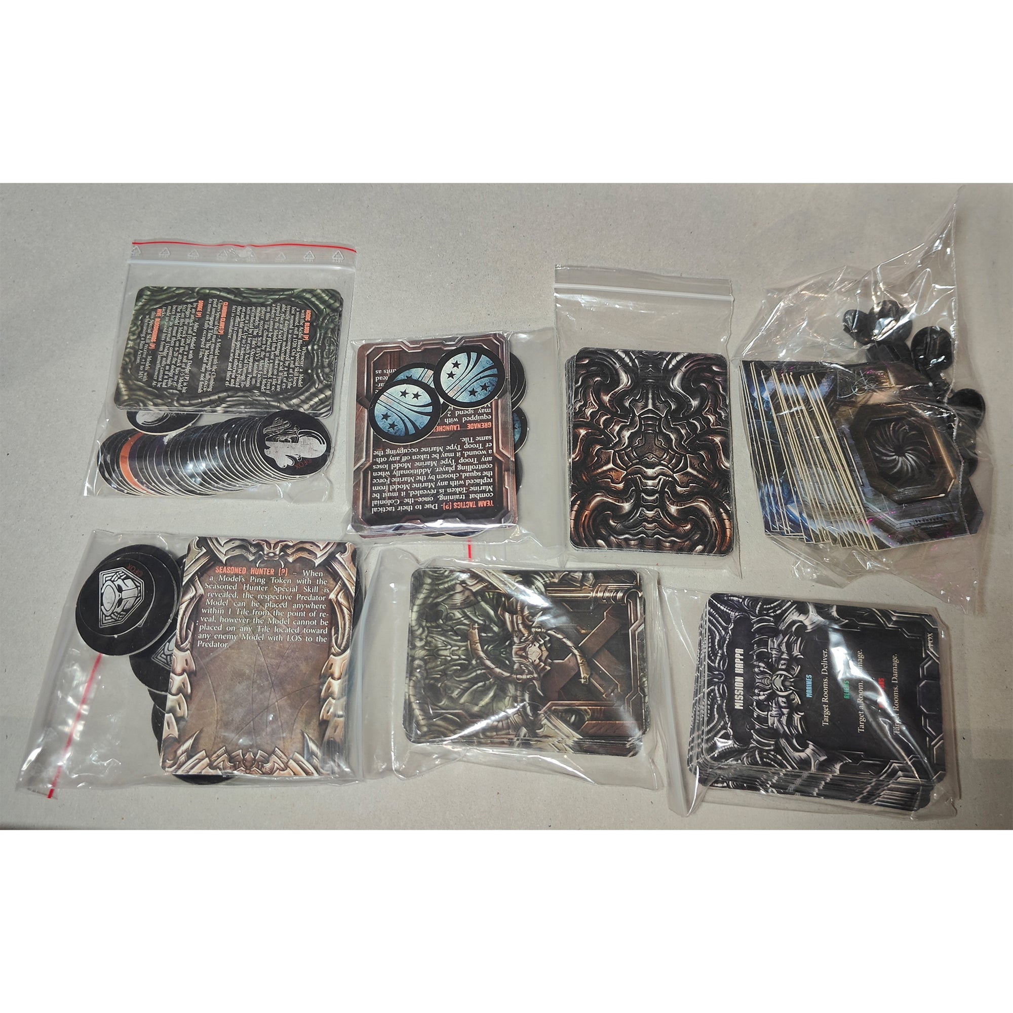 AVP Alien vs Predator The Hunt Begins 1st Edition Prodos Games Board Game 2015 Incomplete