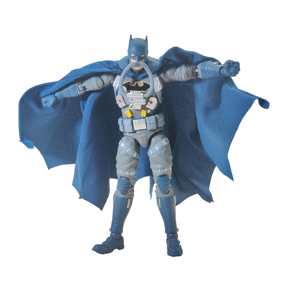 Batman Hush Stealth Jumper Batman Mafex Action Figure 2022 16cm – Batman, Medicom, 16 cm, 2022, pre-owned collector piece, Uncanny Collectibles Dublin Ireland