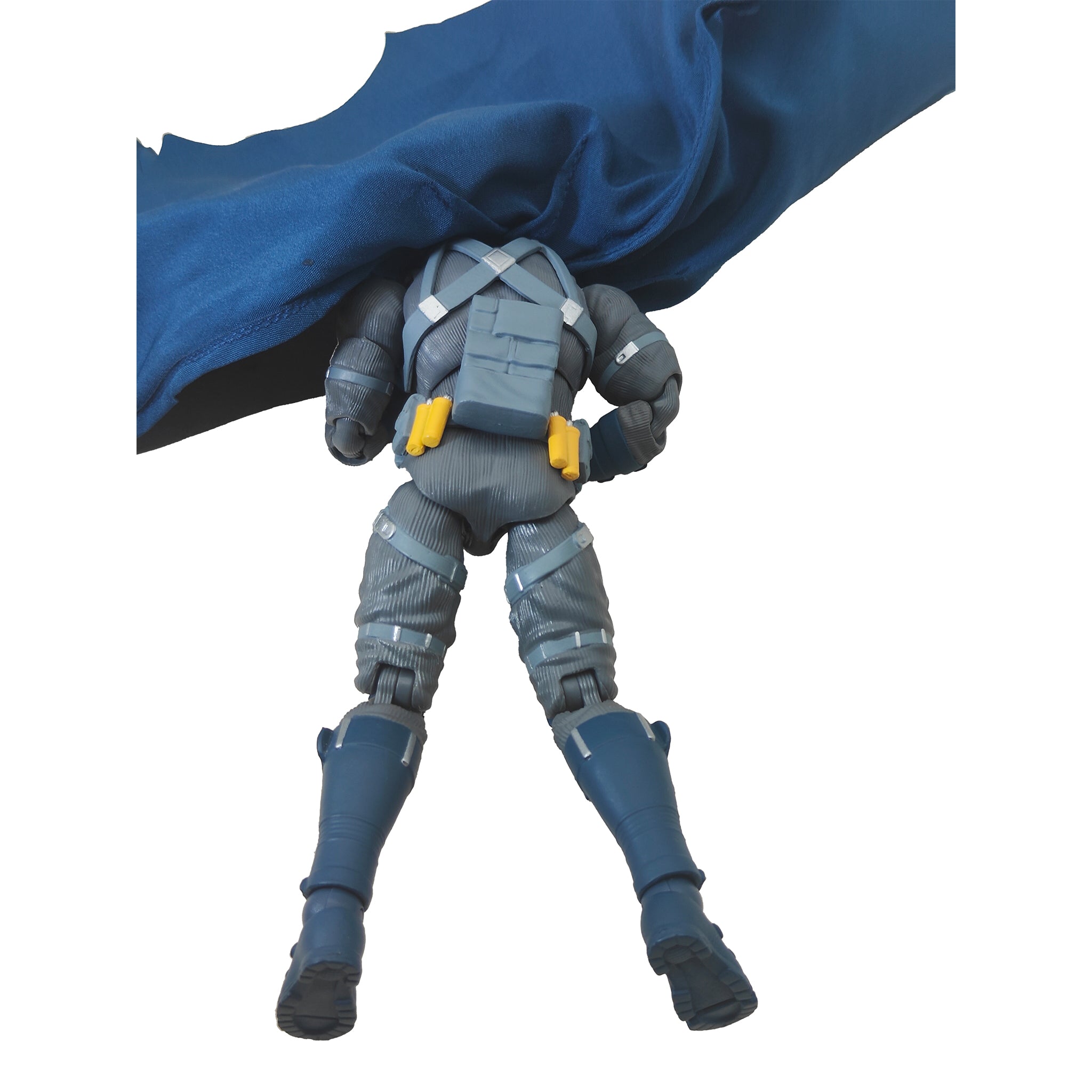 Batman Hush Stealth Jumper Batman Mafex Action Figure 2022 16cm – Batman, Medicom, 16 cm, 2022, pre-owned collector piece, Uncanny Collectibles Dublin Ireland