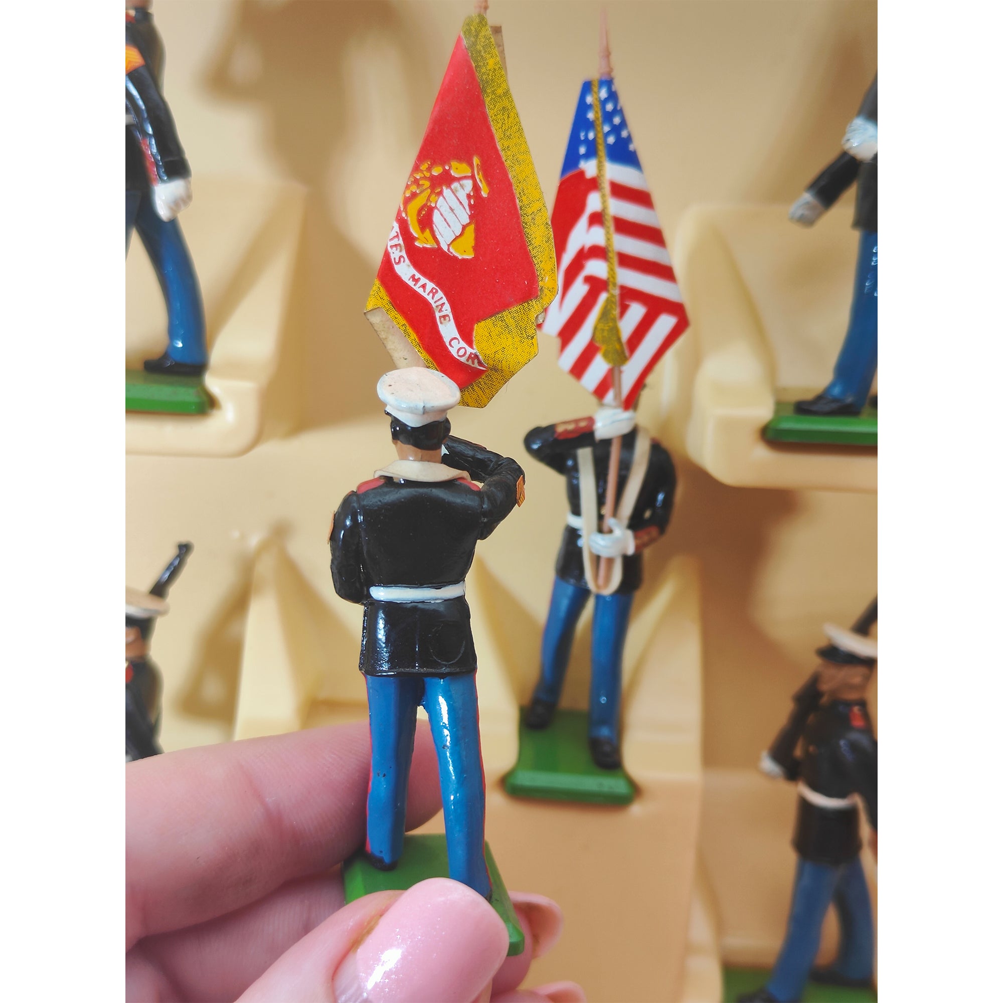 Britains Metal Models U.S. Marine Corps 1 U.S. Marine Sergeant 7 Marines Marching 7303 1986