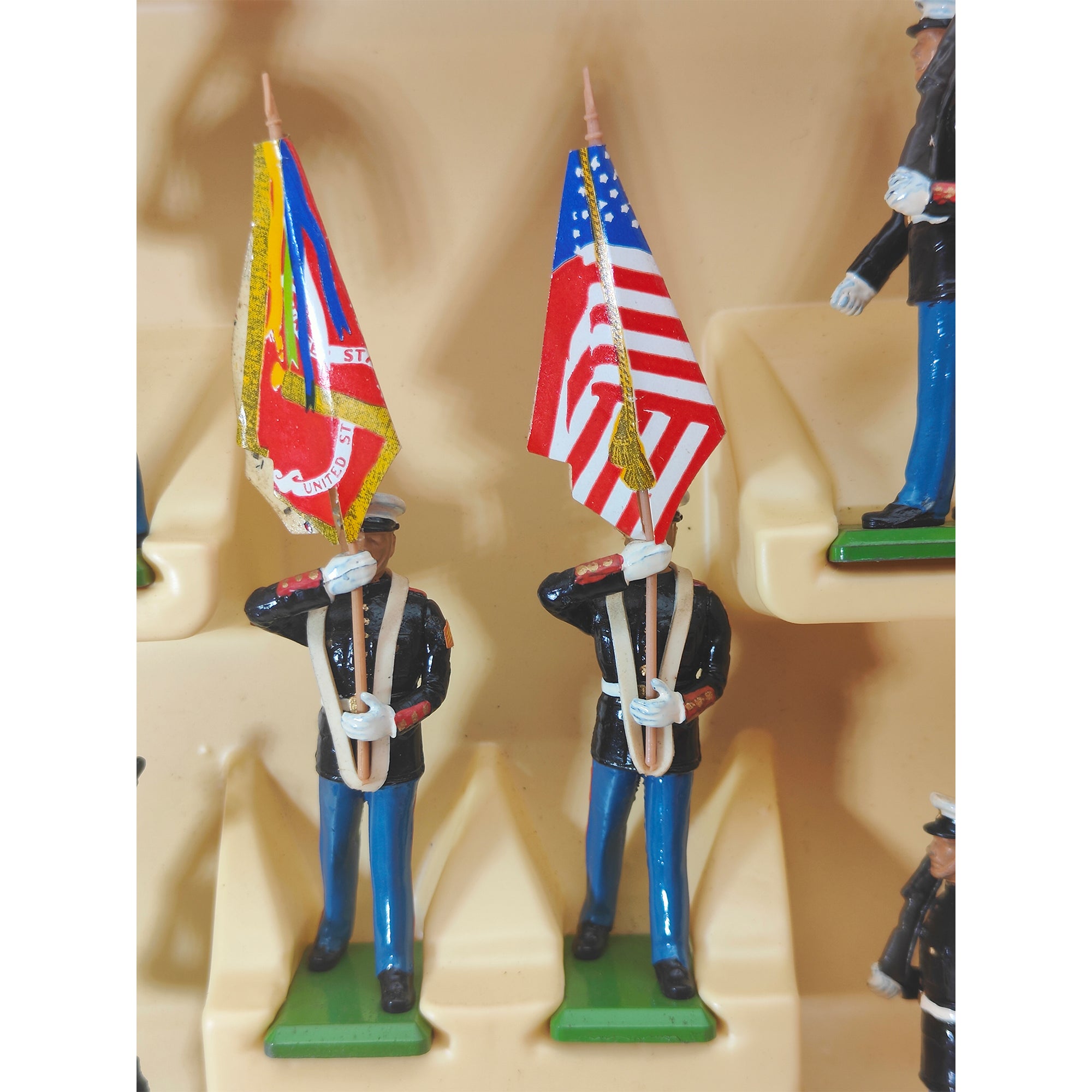 Britains Metal Models U.S. Marine Corps 1 U.S. Marine Sergeant 7 Marines Marching 7303 1986