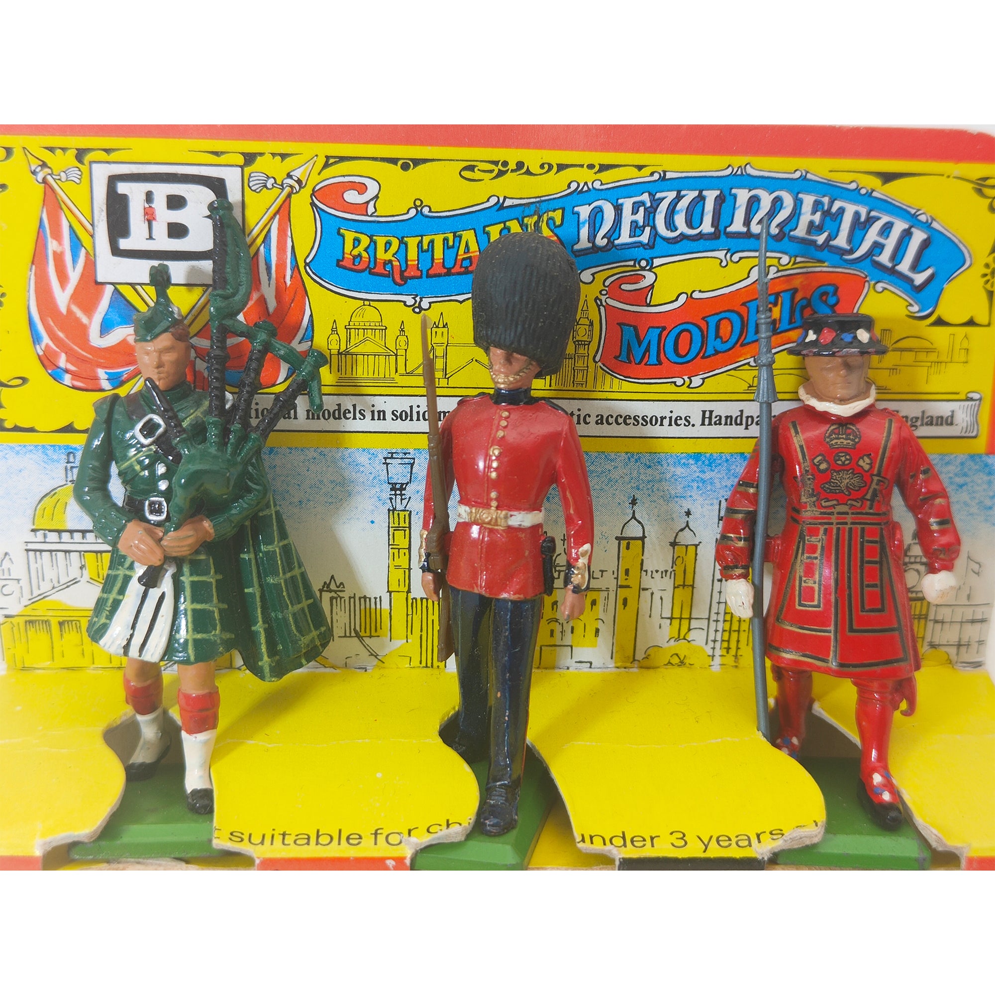 Britains New Metal Models Highland Bagpiper Foot Guard & Beefeater 1986