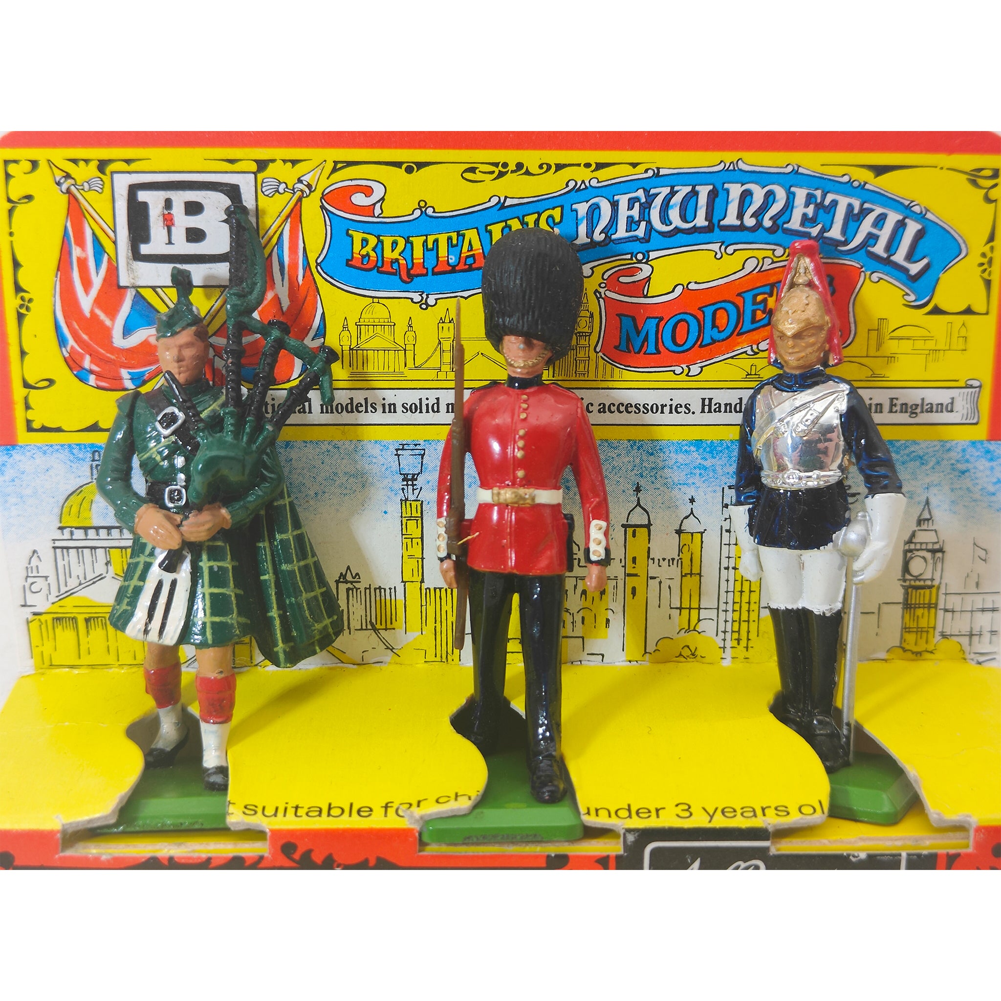 Britains New Metal Models Highland Bagpiper Foot Guard & Blues and Royals 1986 – Military, Britains, 5 cm, 1986, pre-owned collector piece, Uncanny Collectibles Dublin Ireland