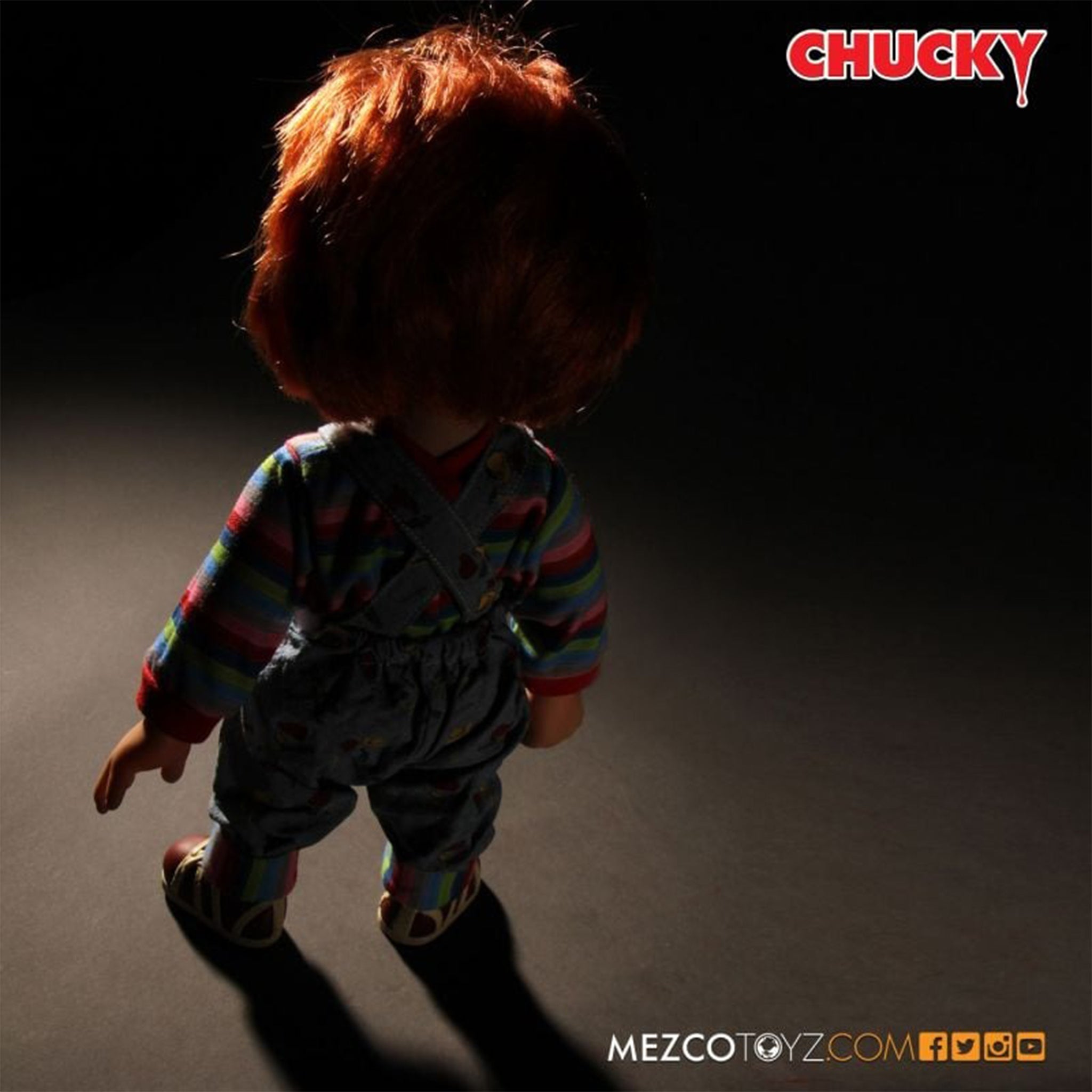 Childs Play Talking Chucky Mezco Toyz Action Figure 38cm