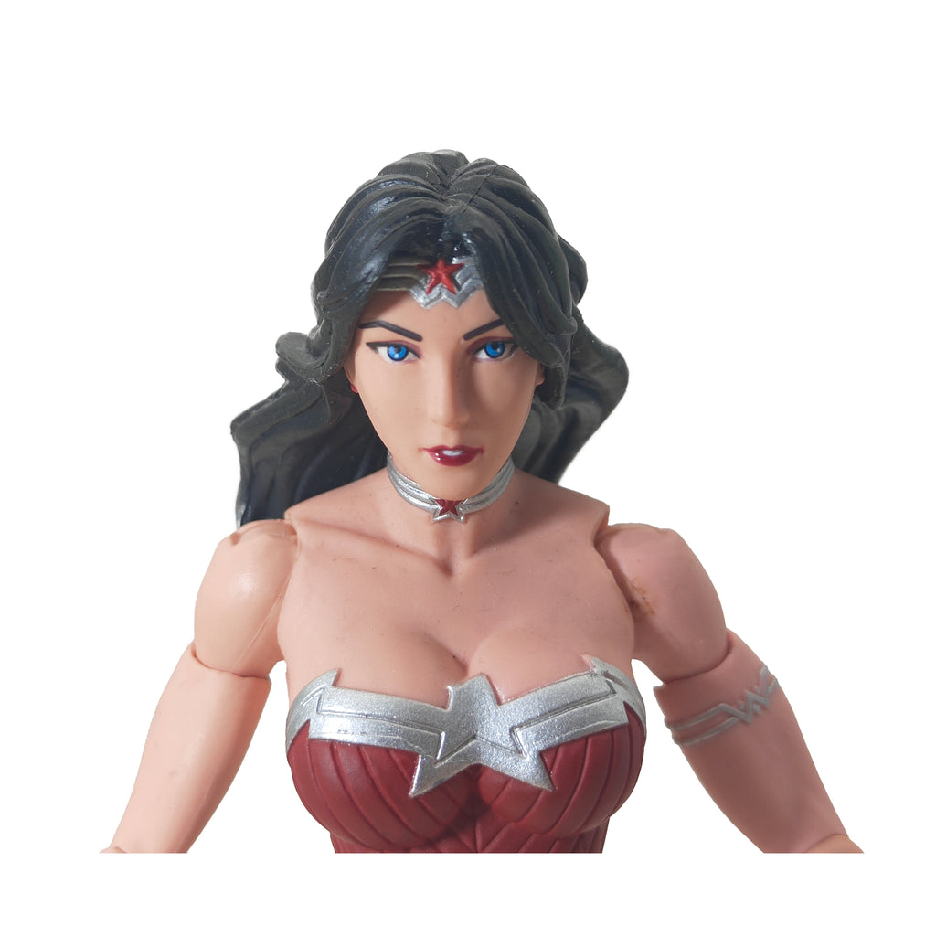 DC Collectibles New 52 Justice League Wonder Woman Action Figure 2012 – DC Heroes, Vintage Brands, 17 cm, 2012, pre-owned collector piece, Uncanny Collectibles Dublin Ireland