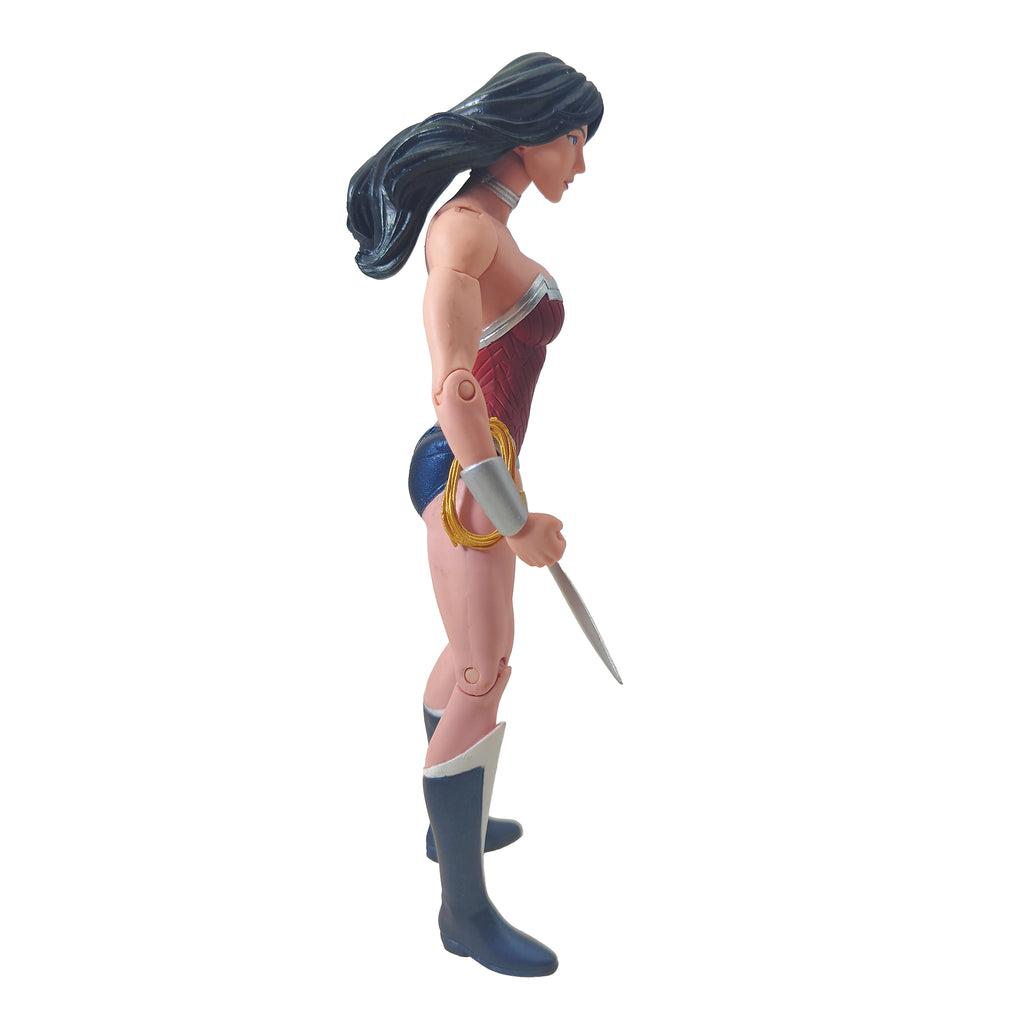 DC Collectibles New 52 Justice League Wonder Woman Action Figure 2012 – DC Heroes, Vintage Brands, 17 cm, 2012, pre-owned collector piece, Uncanny Collectibles Dublin Ireland