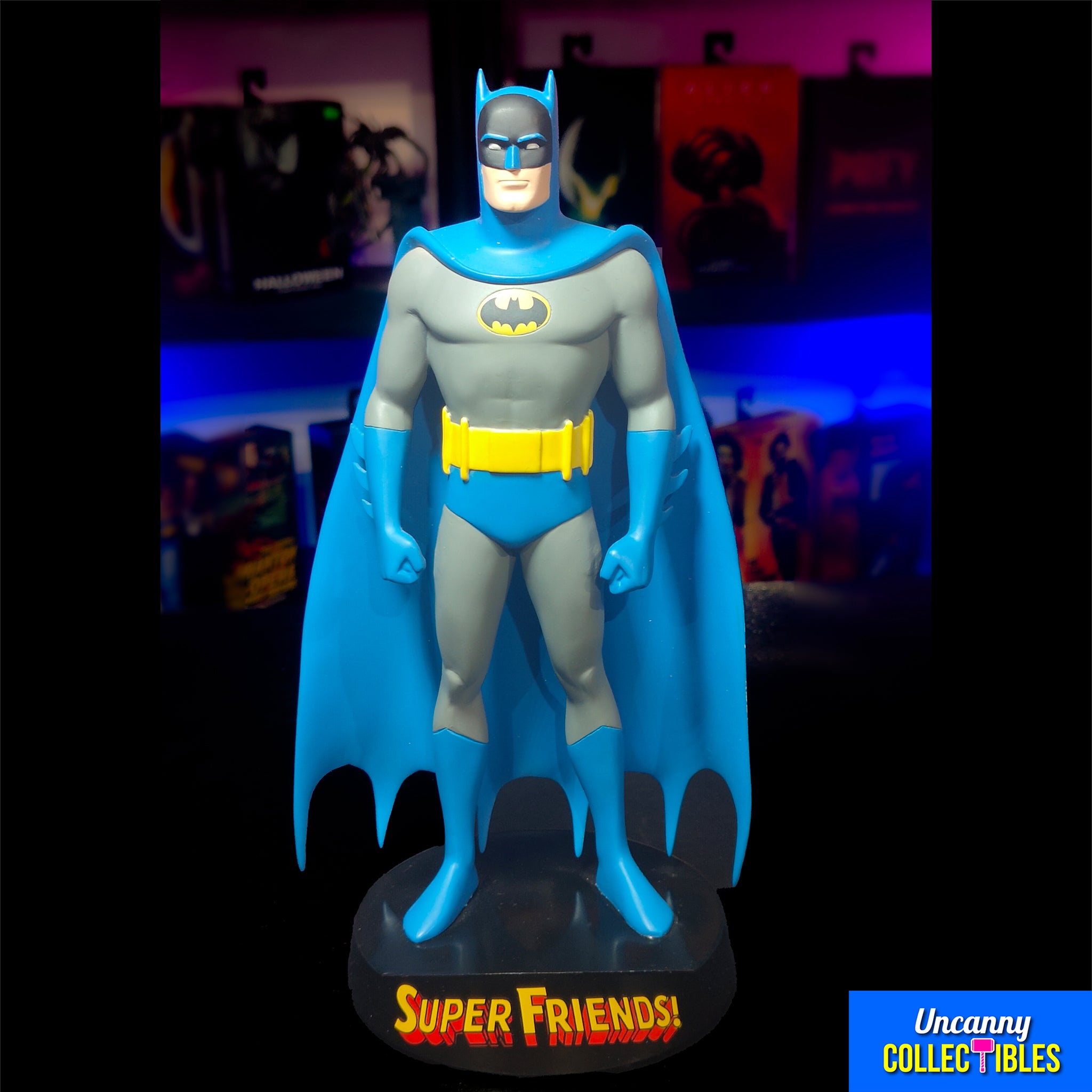 DC Direct Super Friends Batman Maquette Limited Edition 2051 of 4000 – Batman, Vintage Brands, 22 cm, 2051, pre-owned collector piece, Uncanny Collectibles Dublin Ireland