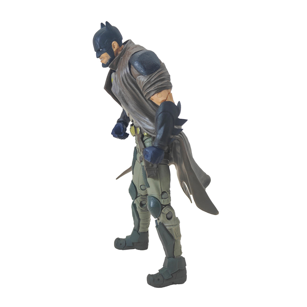DC Multiverse Batman Detective Batman Future State McFarlane Toys Action Figure 2022 18cm – Batman, McFarlane Toys, 18 cm, 2022, pre-owned collector piece, Uncanny Collectibles Dublin Ireland