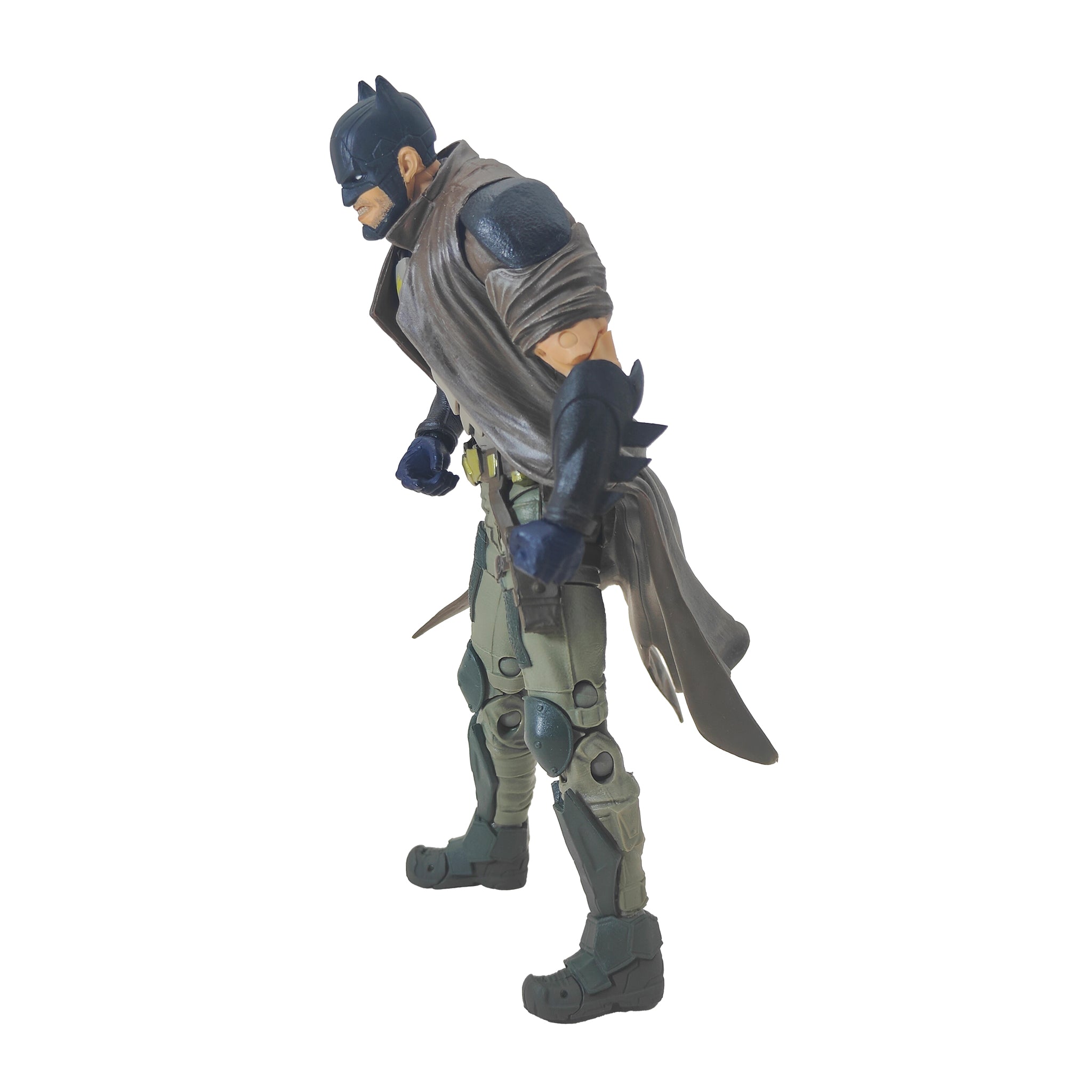 DC Multiverse Batman Detective Batman Future State McFarlane Toys Action Figure 2022 18cm – Batman, McFarlane Toys, 18 cm, 2022, pre-owned collector piece, Uncanny Collectibles Dublin Ireland