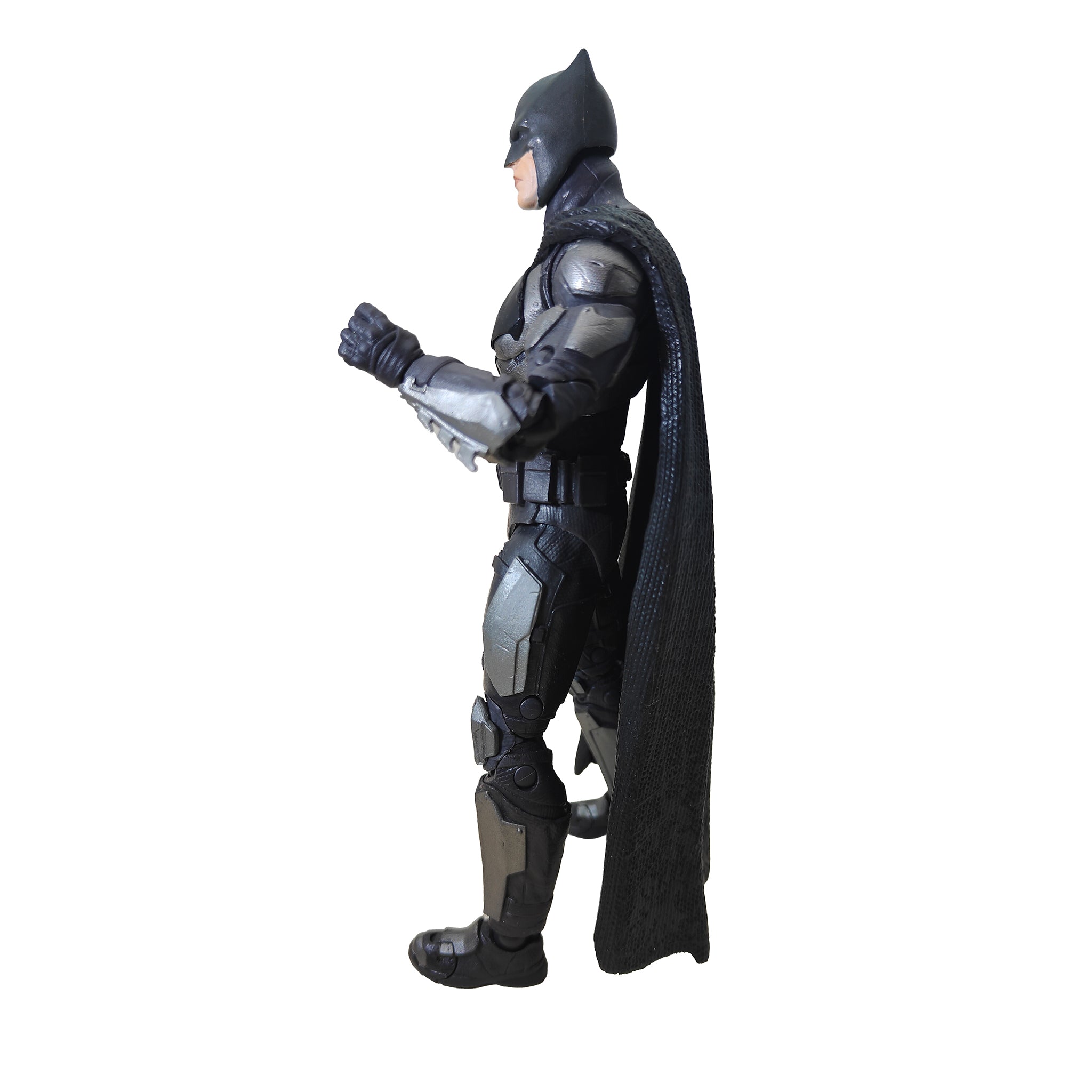 DC Multiverse Batman Justice League Movie McFarlane Toys Action Figure 2021 18cm – Batman, McFarlane Toys, 18 cm, 2021, pre-owned collector piece, Uncanny Collectibles Dublin Ireland