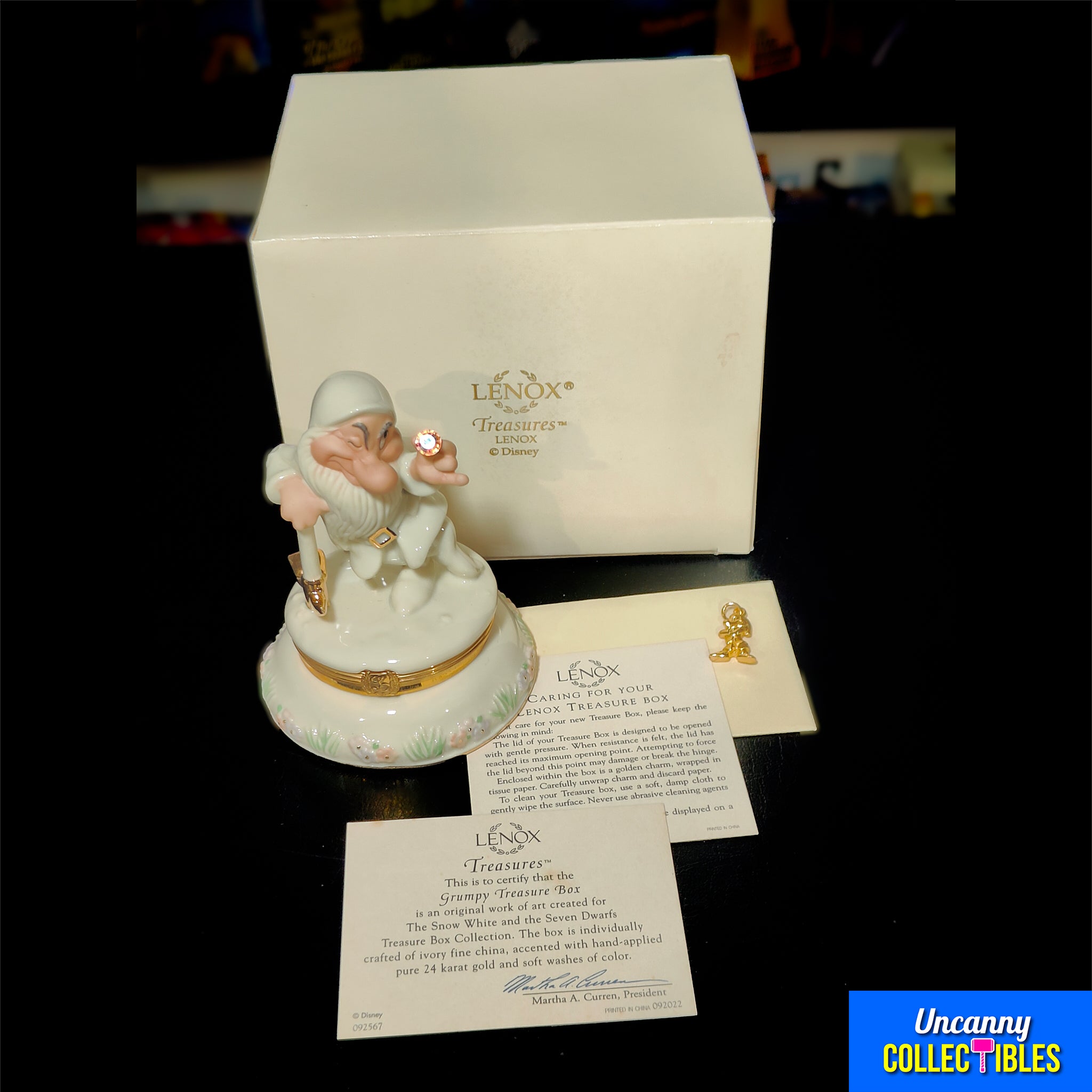 Disney Snow White Grumpy Treasure Box Lenox Trinket Box with Charm – Disney, Vintage Brands, 14 cm, pre-owned collector piece, Uncanny Collectibles Dublin Ireland