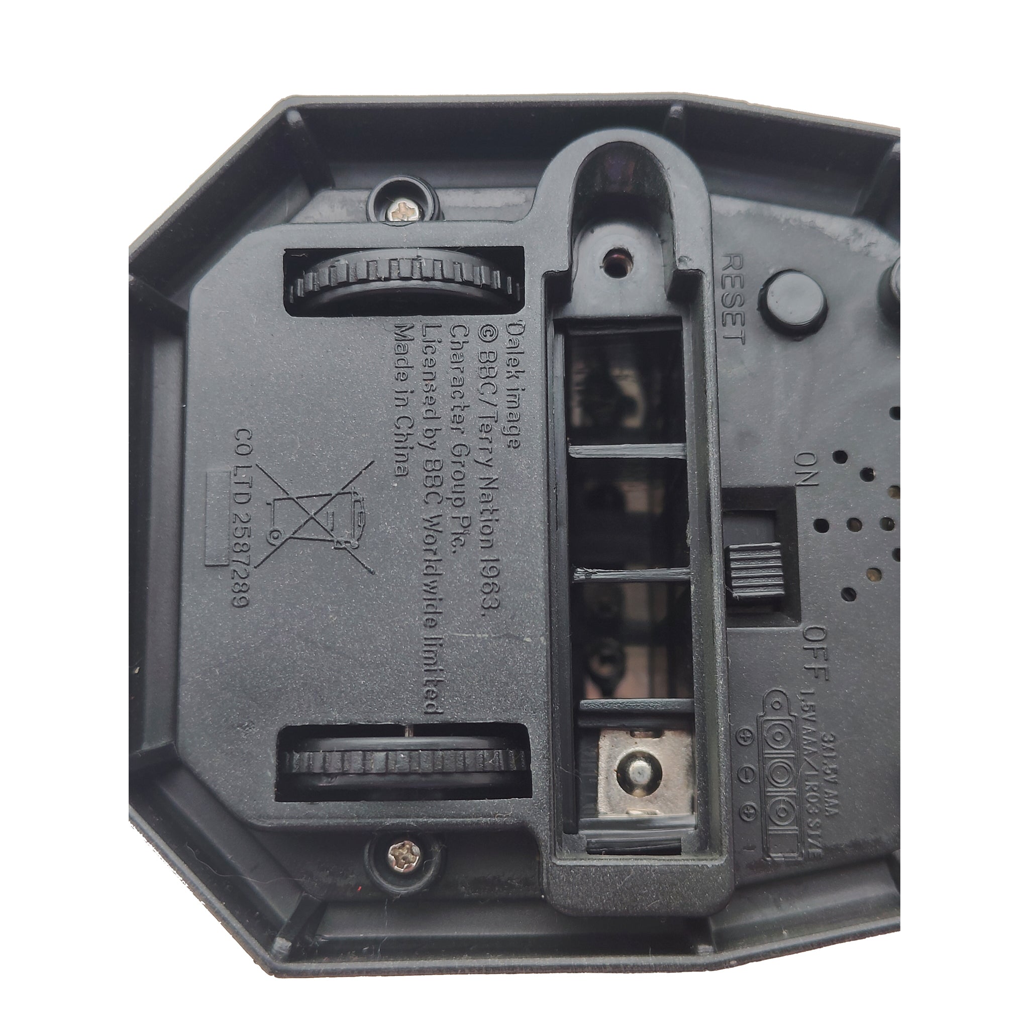 Doctor Who Dalek With Sound Character Options Action Figure 13cm – Doctor Who, Character Options, 13 cm, 2024, pre-owned collector piece, Uncanny Collectibles Dublin Ireland