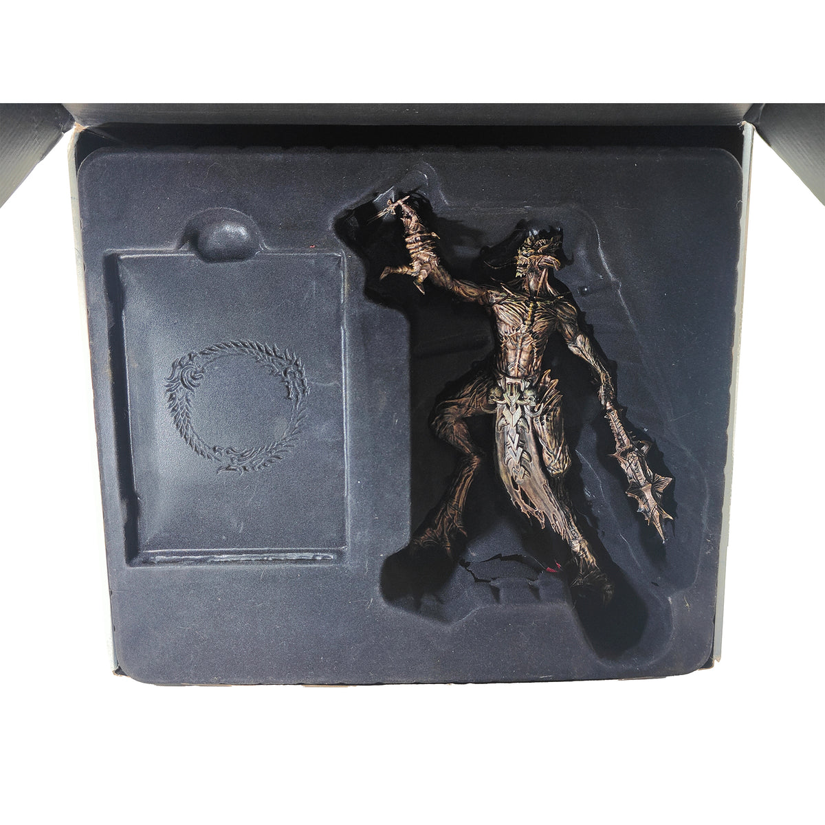 Elder Scrolls Online Molag Bal Statue and Book Imperial Edition Bethesda
