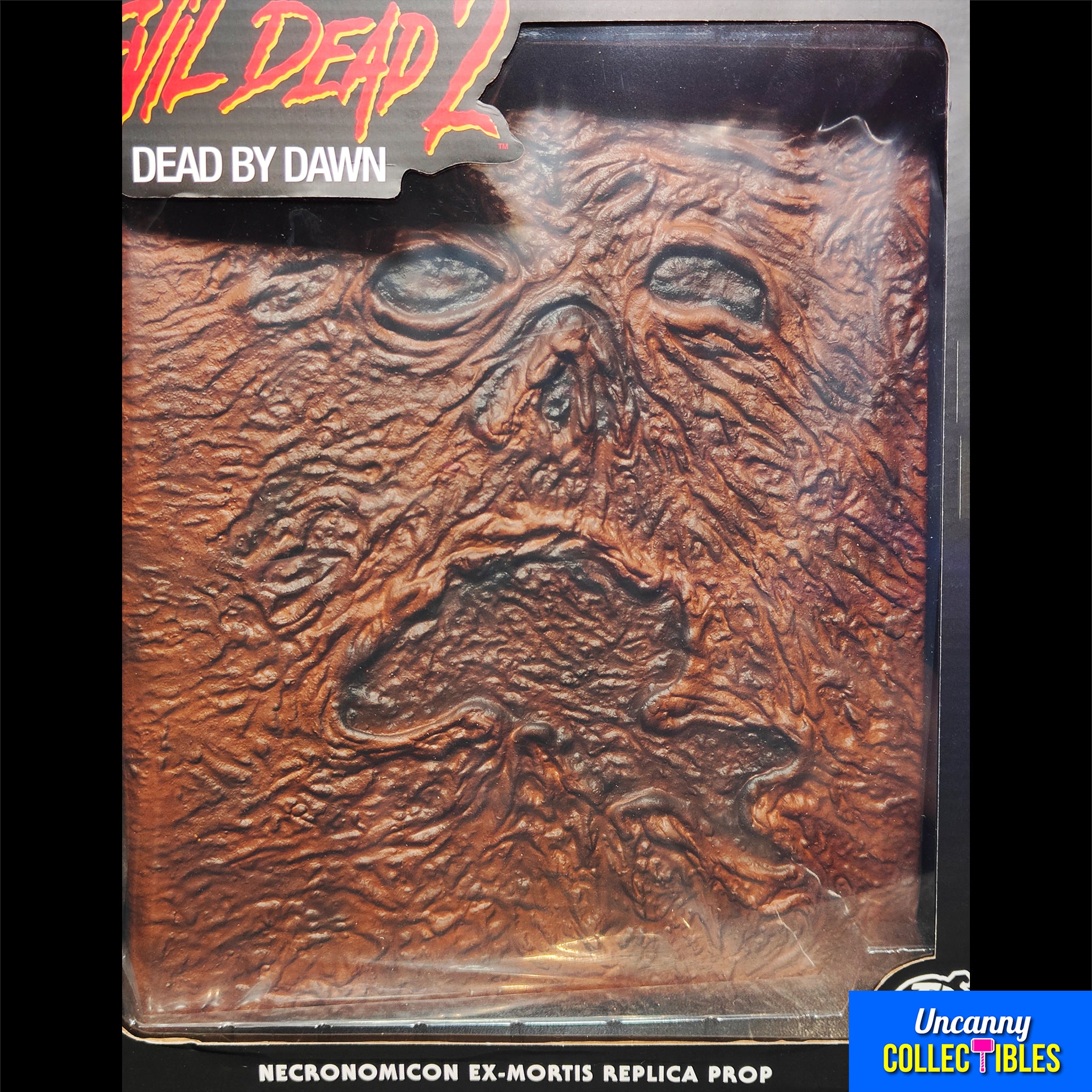 Evil Dead 2 Necronomicon Book of the Dead Trick Or Treat Studios 1:1 Prop Replica Version 2 – Evil Dead, Trick or Treat Studios, 26 cm, 2023, brand new collector item, Uncanny Collectibles Dublin Ireland