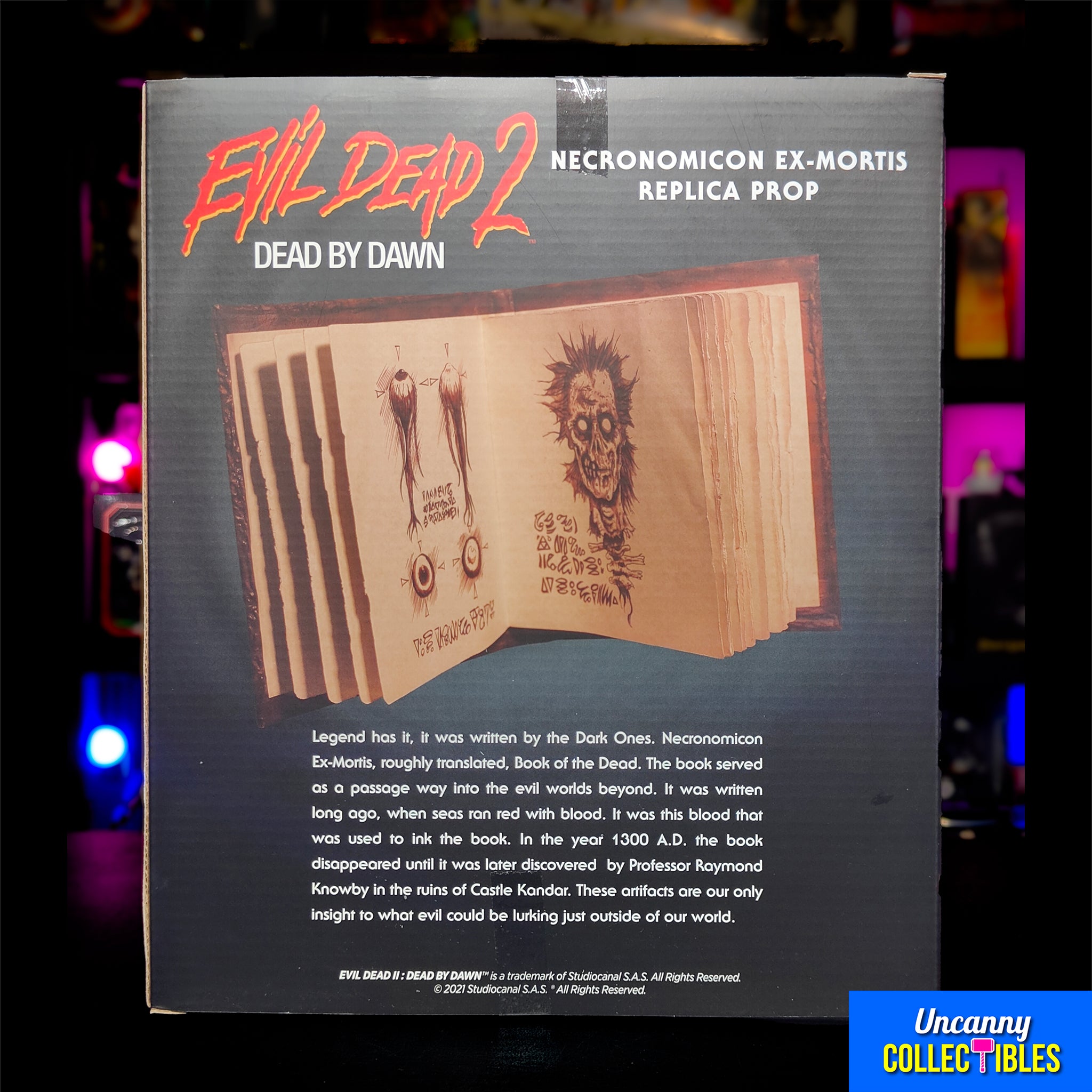 Evil Dead 2 Necronomicon Book of the Dead Trick Or Treat Studios 1:1 Prop Replica Version 2 – Evil Dead, Trick or Treat Studios, 26 cm, 2023, brand new collector item, Uncanny Collectibles Dublin Ireland