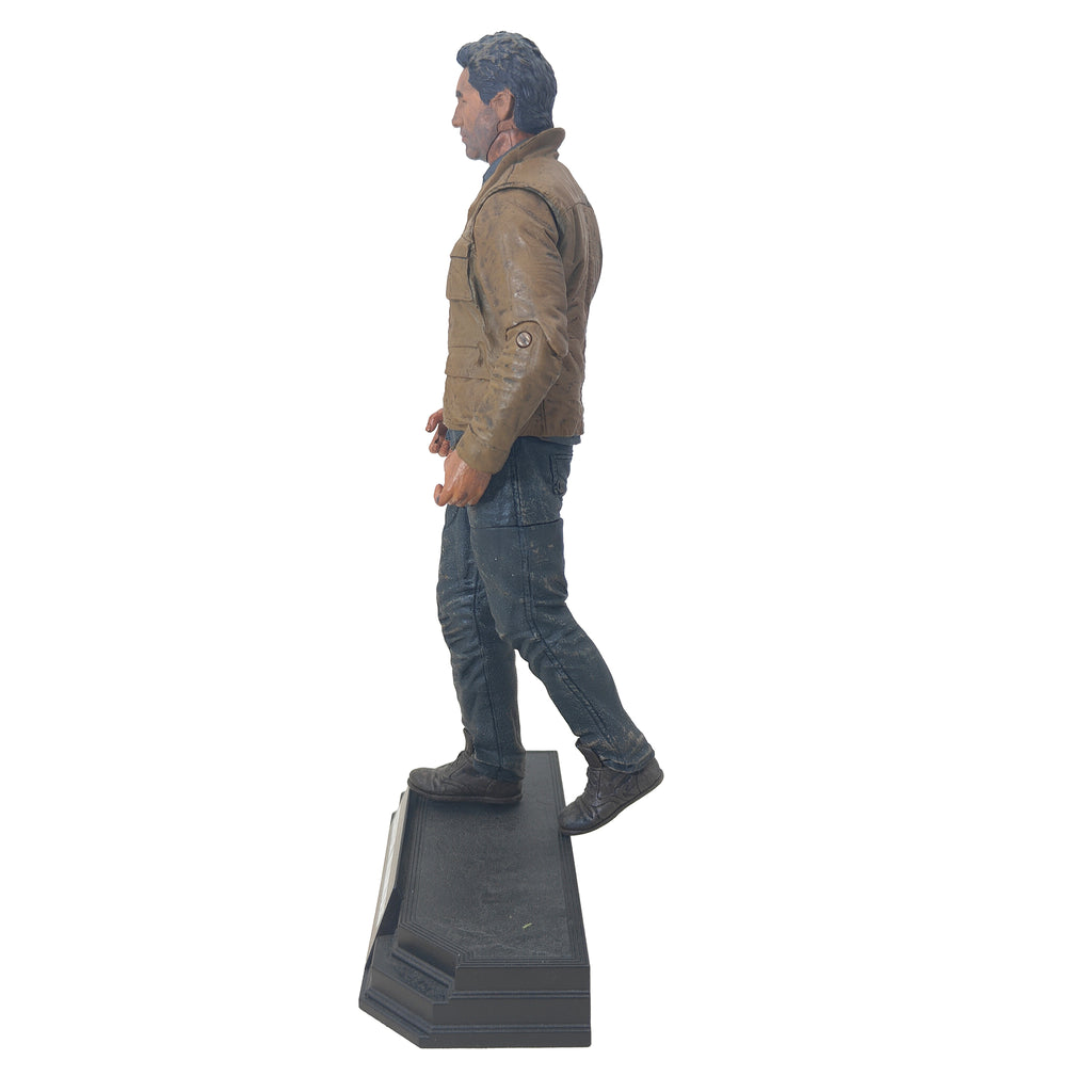 Fear the Walking Dead Travis Manawa McFarlane Toys Action Figure – Horror, McFarlane Toys, 18 cm, pre-owned collector piece, Uncanny Collectibles Dublin Ireland