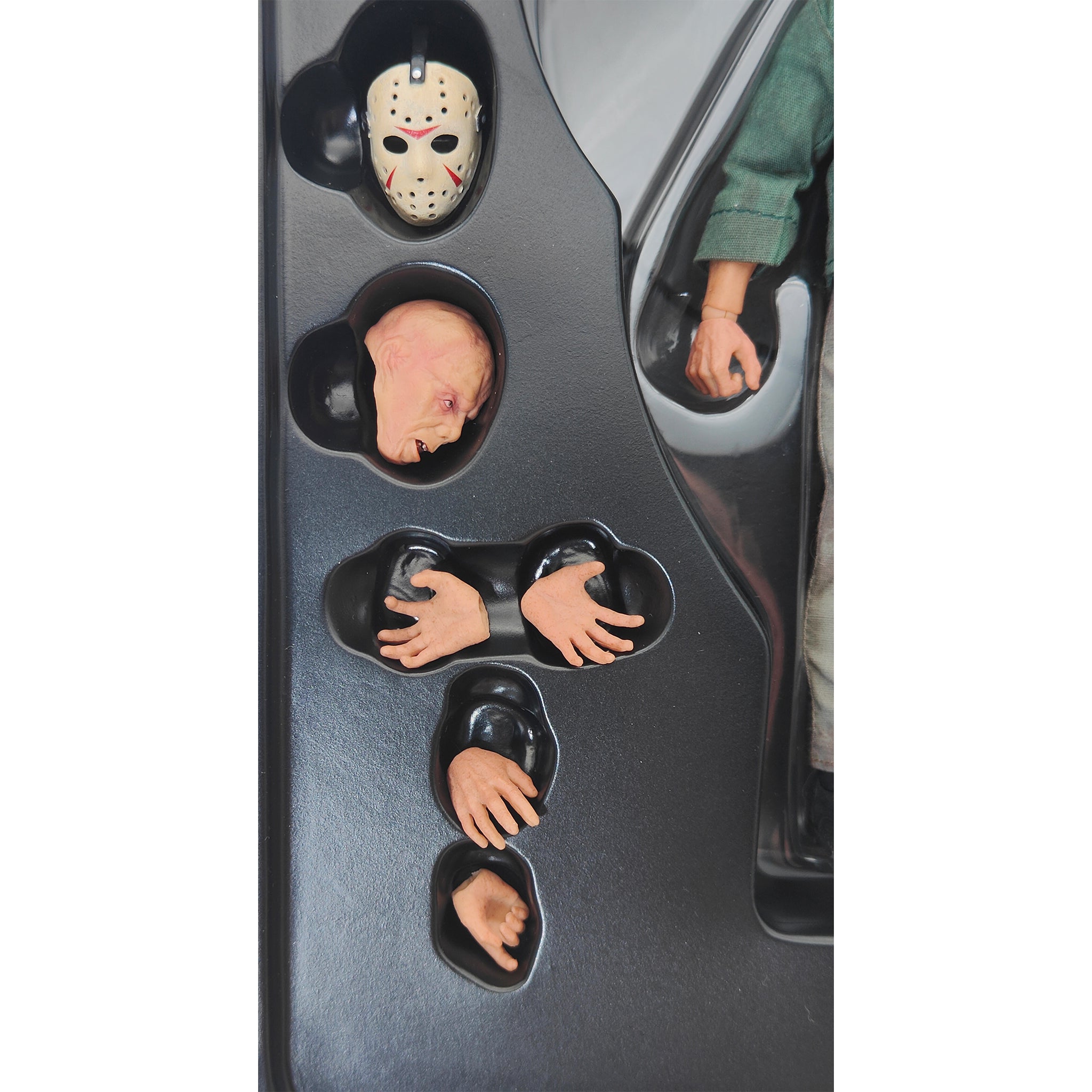 Friday The 13th Jason Voorhees Mezco Toyz One:12 Collective Action Figure 2018 16cm – Friday The 13th, Mezco Toyz, 16 cm, 2018, pre-owned collector piece, Uncanny Collectibles Dublin Ireland