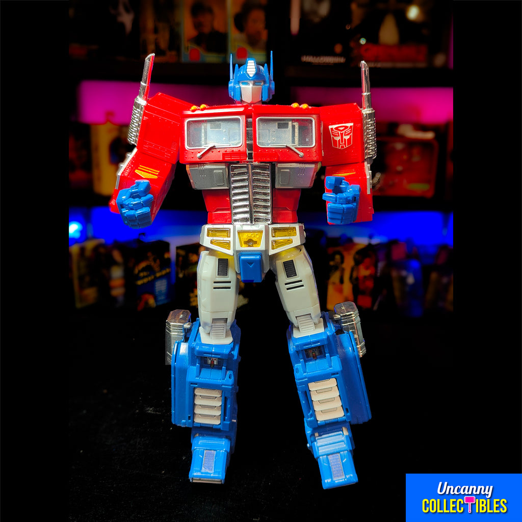 Hasbro Transformers Masterpiece Optimus Prime MP10 Action Figure