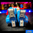 Hasbro Transformers Masterpiece Optimus Prime MP10 Action Figure