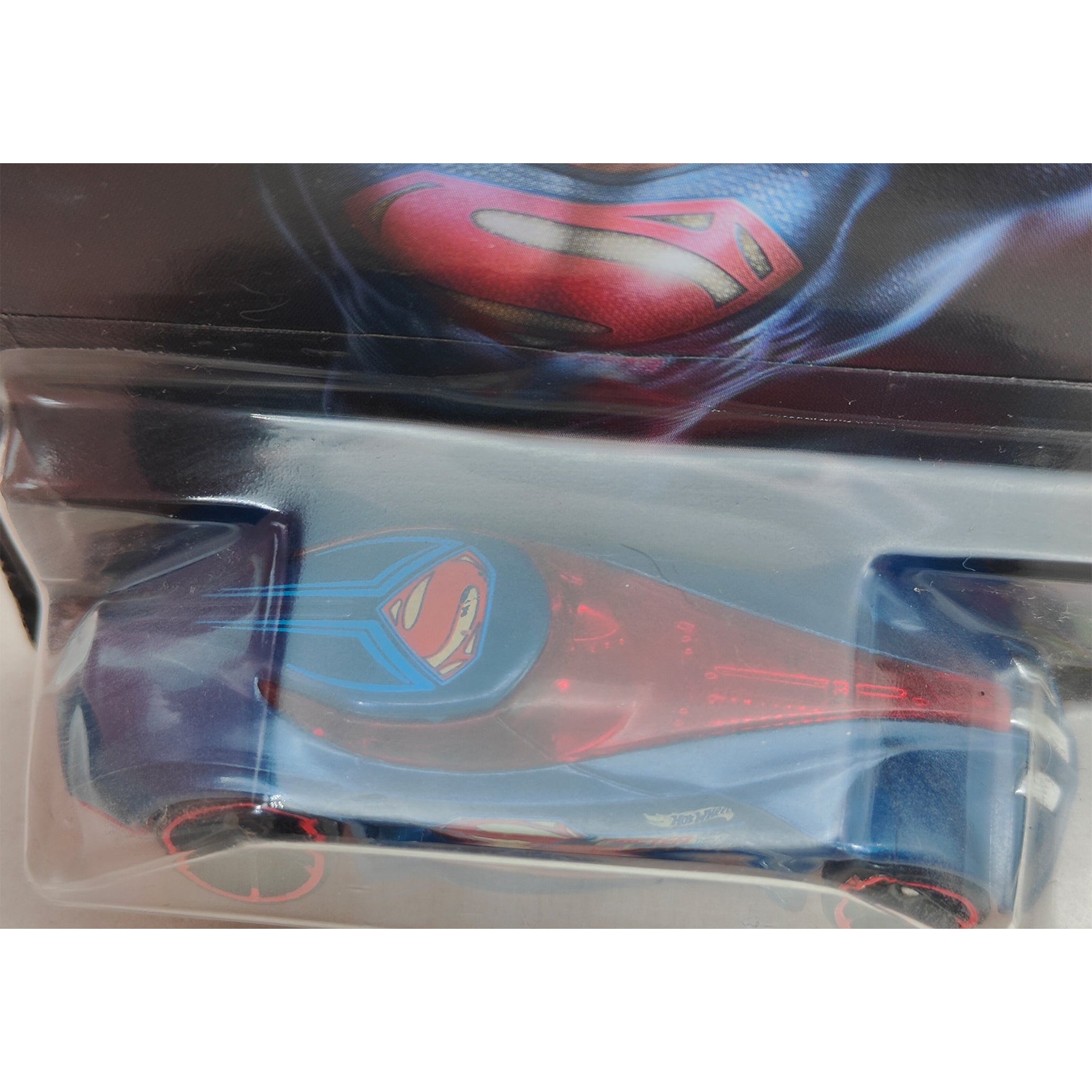 Hot Wheels Batman Vs Superman Covelight Power Pistons Bundle – Superman, Mattel, 6 cm, pre-owned collector piece, Uncanny Collectibles Dublin Ireland