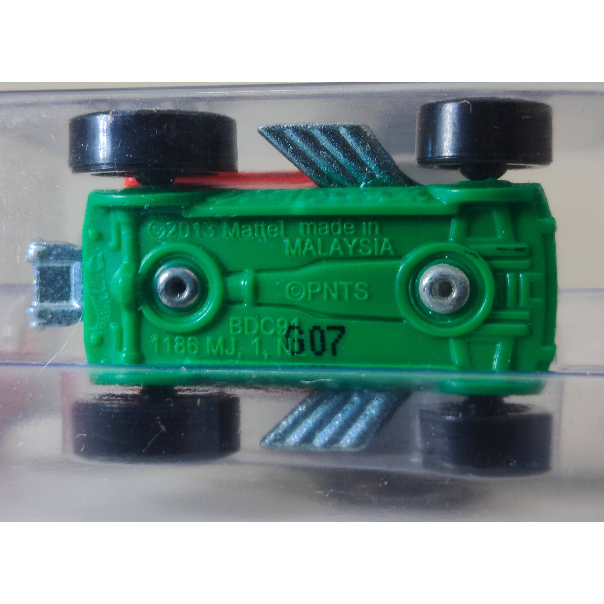 Hot Wheels Peanuts Snoopy Doghouse HW City Tooned 2015