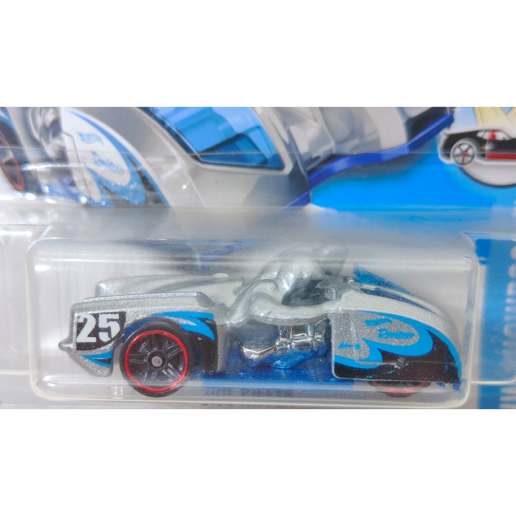 Hot Wheels Side Ripper and Siku Bugatti Chiron Supercar Bundle