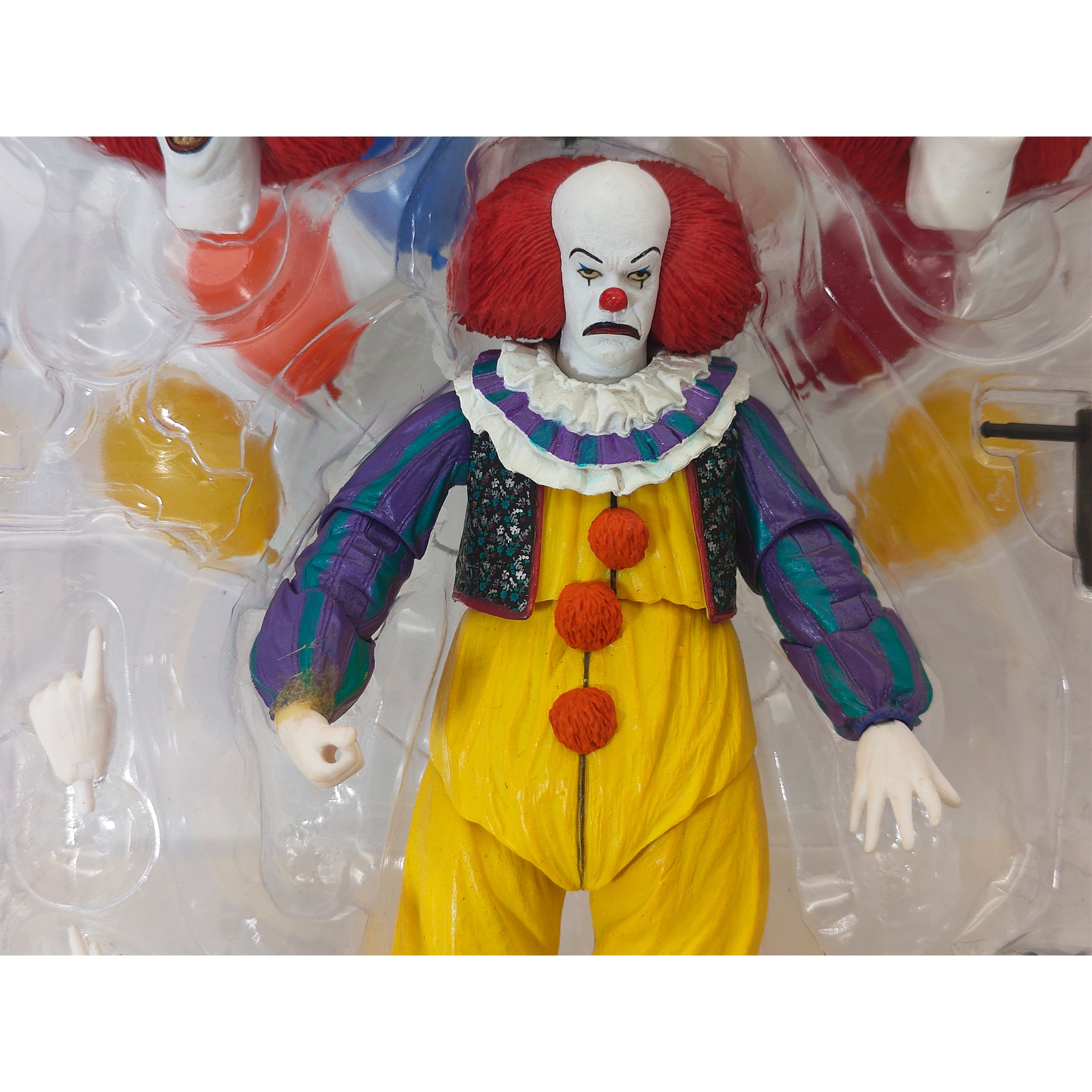 IT Pennywise 1990 Tim Curry Ultimate NECA Action Figure