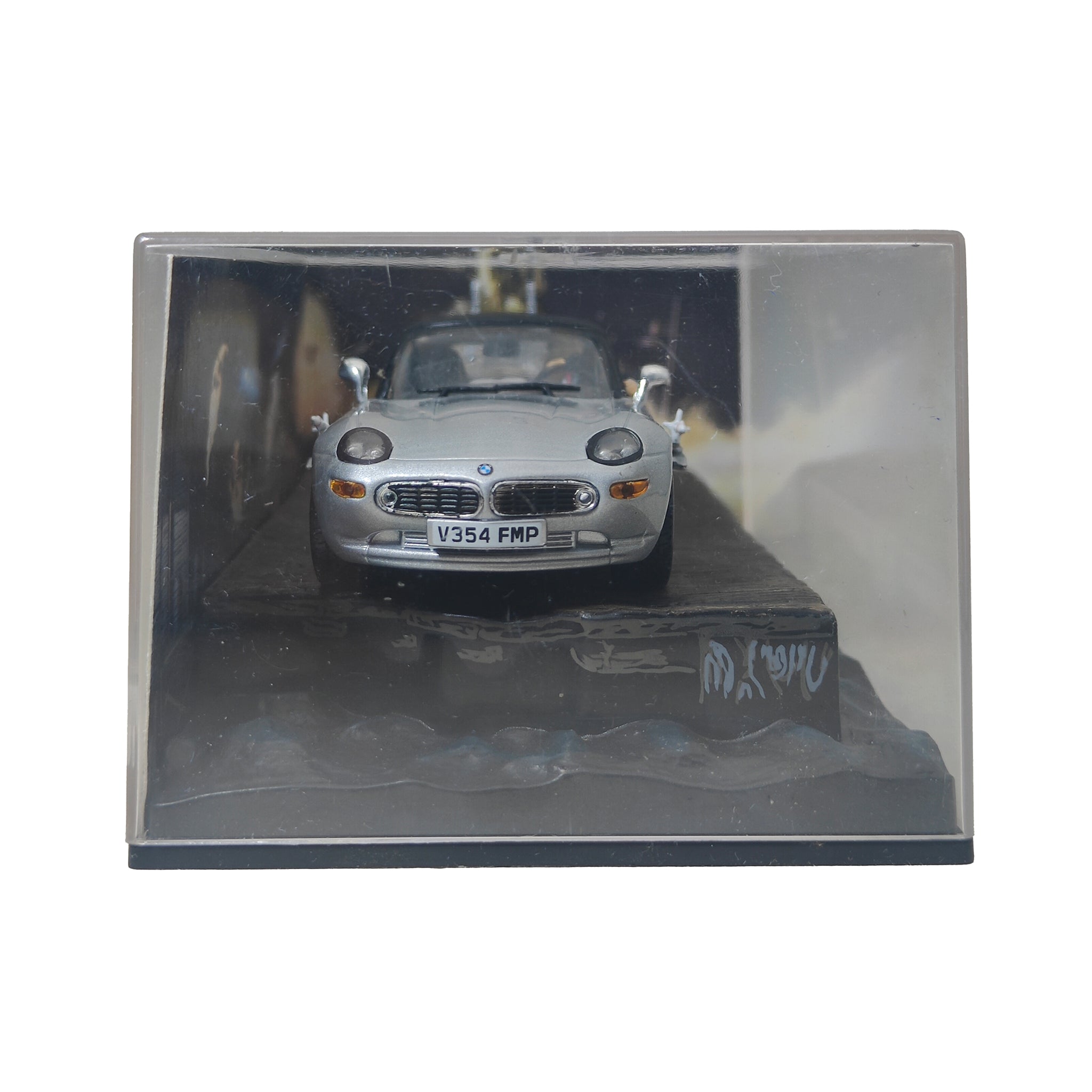 James Bond 007 BMW Z8 The World Is Not Enough Diecast GE Fabbri Vehicle 2006 14cm – Movie Icons & Heroes, Vintage Brands, 14 cm, 2006, pre-owned collector piece, Uncanny Collectibles Dublin Ireland