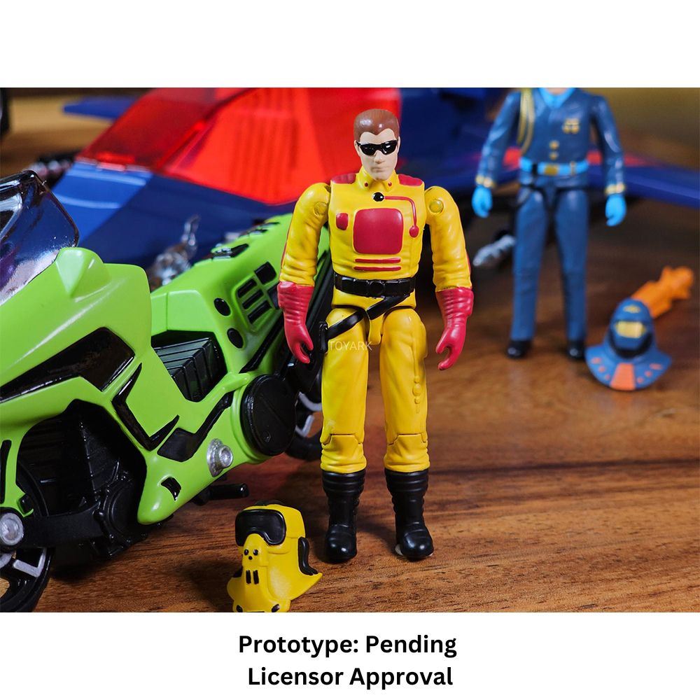 The Loyal Subjects M.A.S.K. Condor transforming motorcycle vehicle, 15cm that converts to helicopter with Brad Chopper Turner figure