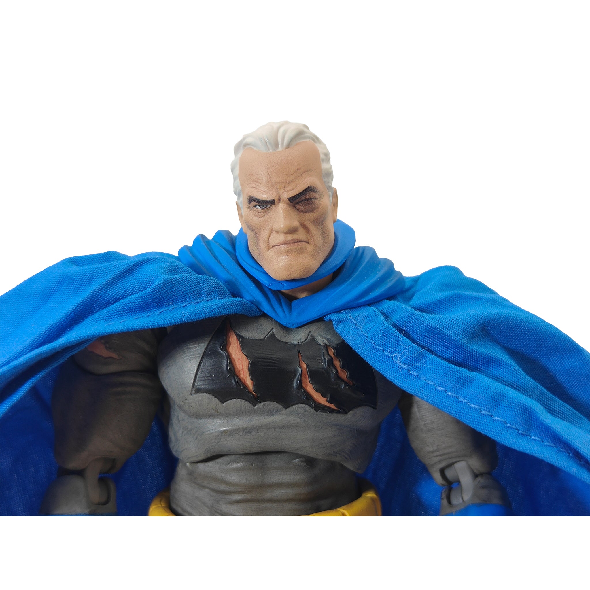 MAFEX No 119 Batman The Dark Knight Returns Triumphant Medicom Toy – Batman, Medicom, 16 cm, pre-owned collector piece, Uncanny Collectibles Dublin Ireland