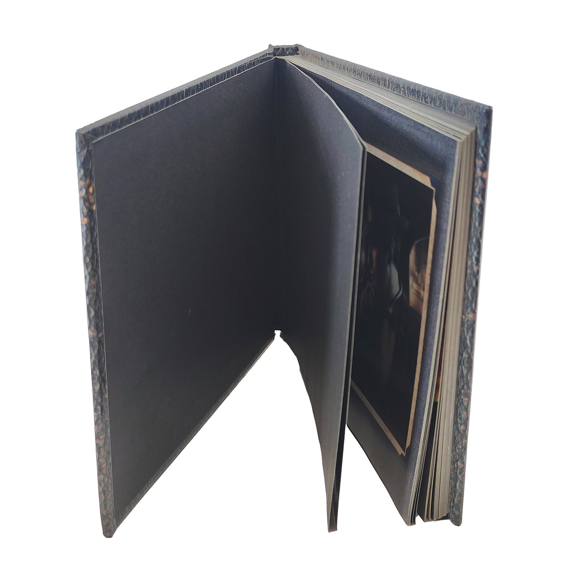Mafia II Art Book Collector's Edition 2K Games Hardback 2010