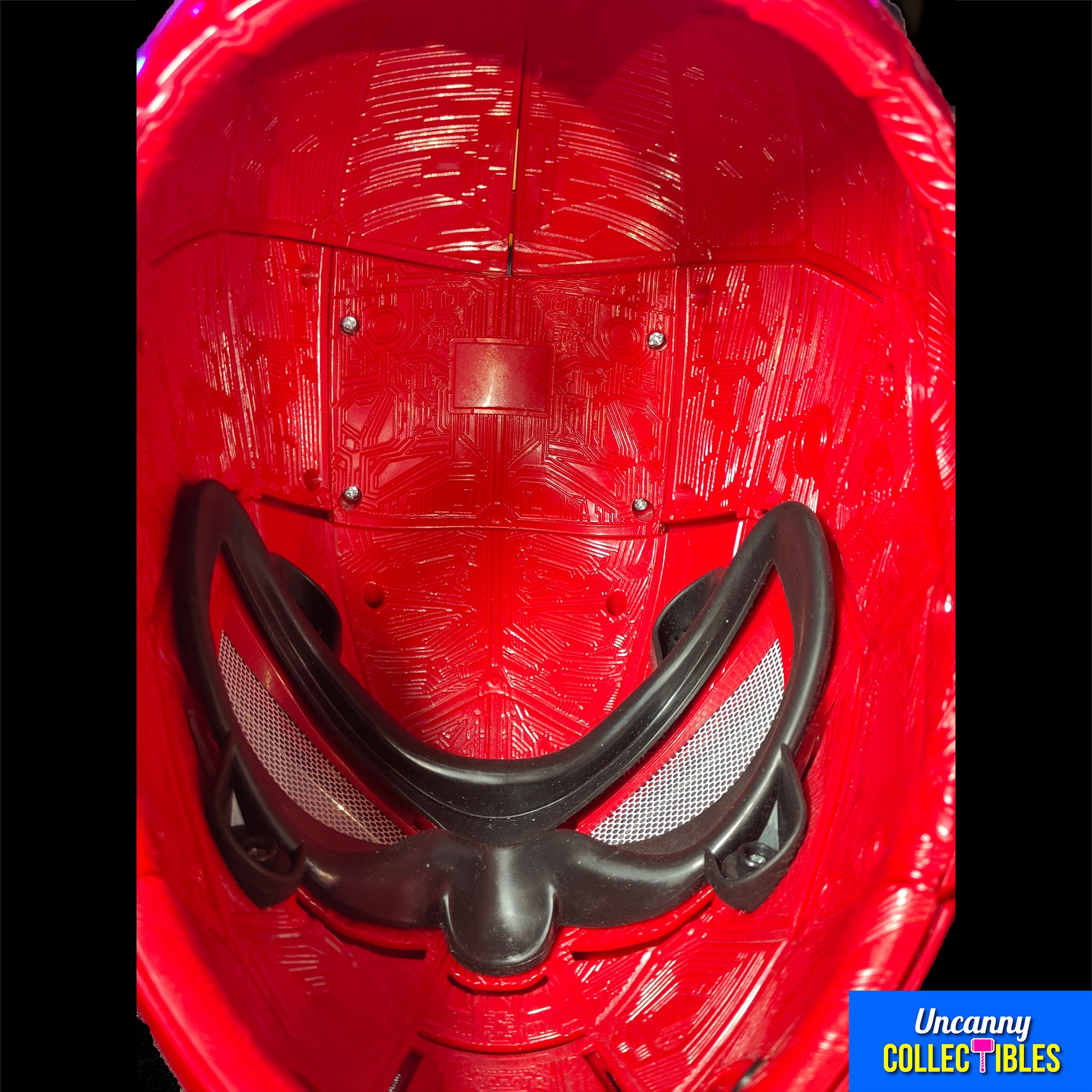 Marvel Legends Avengers Spider-Man Iron Spider Electronic Helmet Hasbro 2022 – Spider-Man, Hasbro, 35 cm, 2022, pre-owned collector piece, Uncanny Collectibles Dublin Ireland