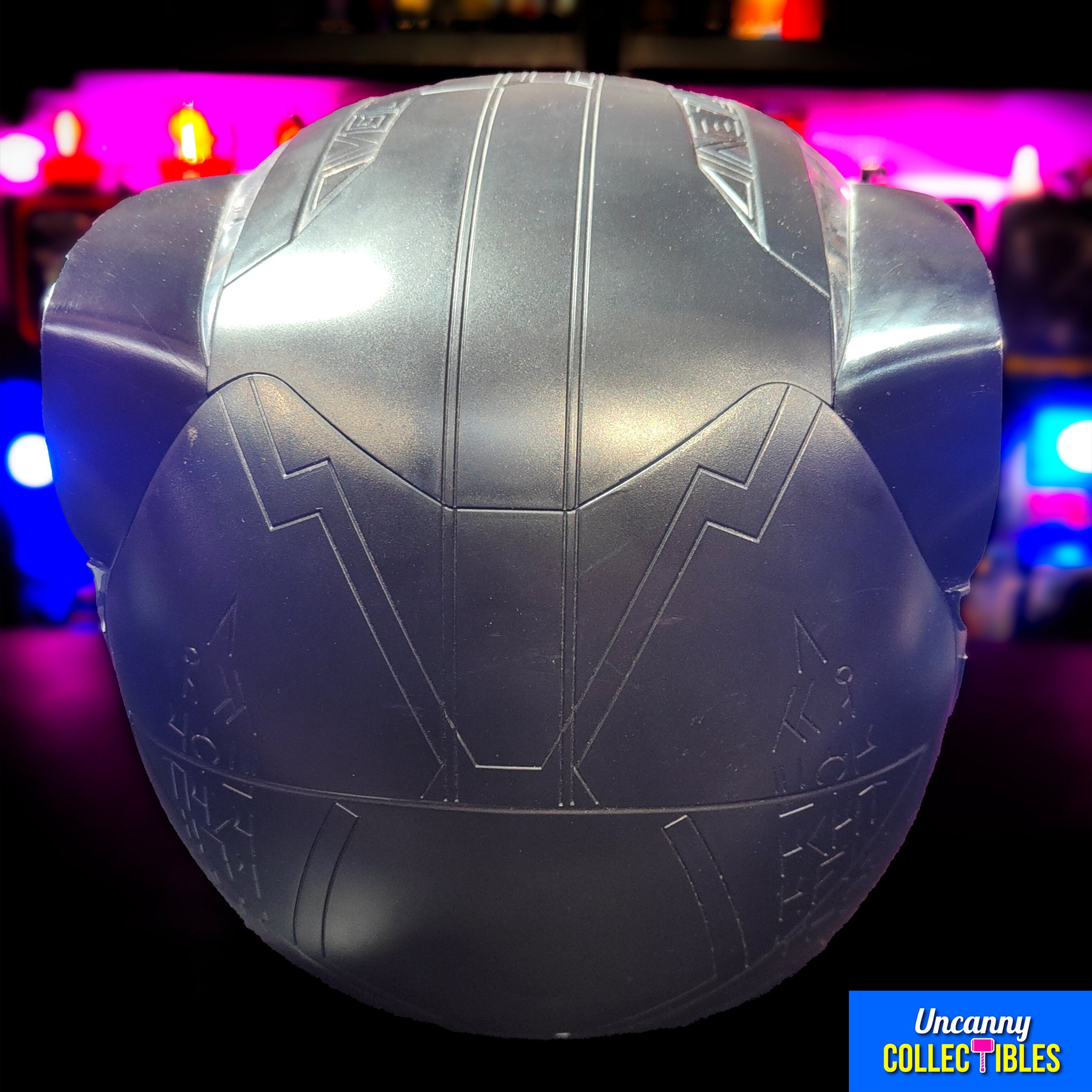 Marvel Legends Black Panther Electronic Helmet Hasbro 2022 – Avengers, Hasbro, 35 cm, 2019, pre-owned collector piece, Uncanny Collectibles Dublin Ireland