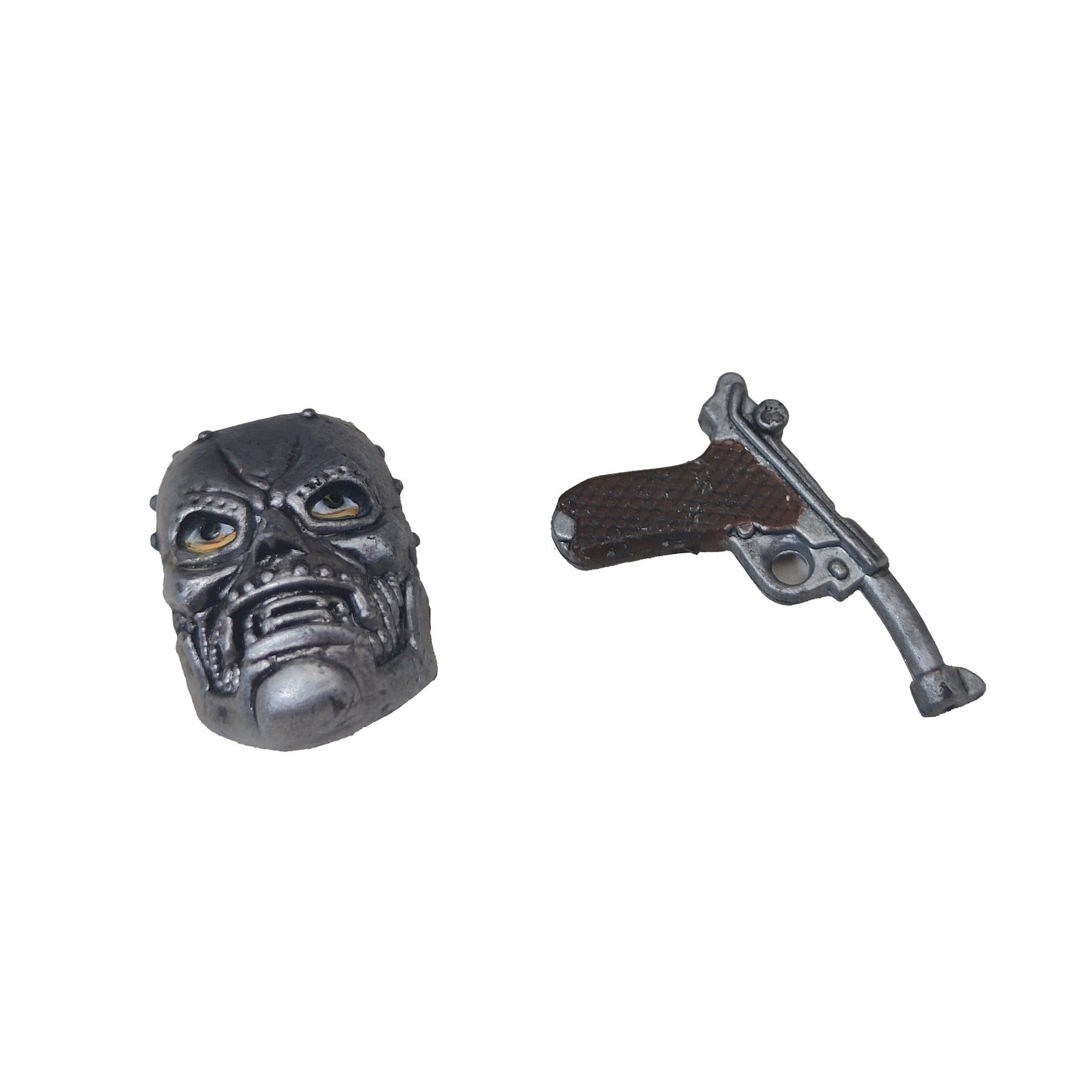 Marvel Legends Doctor Doom Fantastic Four Series II Toy Biz Action Figure 2002 – Fantastic Four, Toy Biz, 15 cm, 2002, pre-owned collector piece, Uncanny Collectibles Dublin Ireland