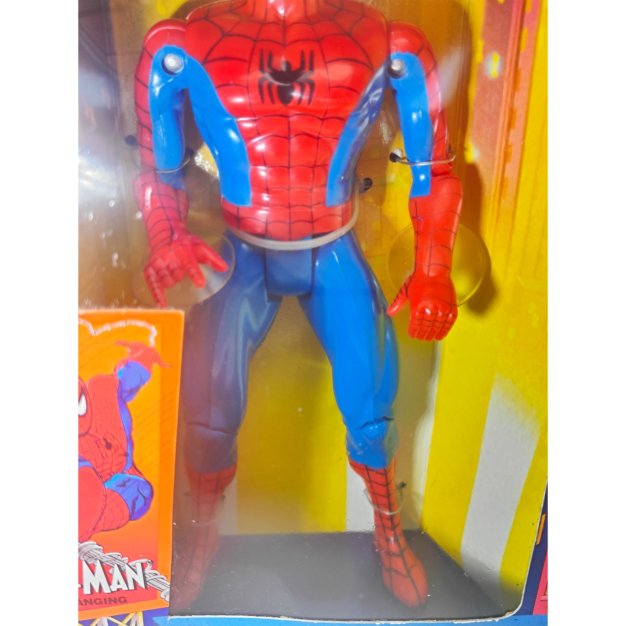 Marvel Spider-Man Wall Hanging Figure Toy Biz Action Figure 1995 – Spider-Man, Toy Biz, 30 cm, 1995, pre-owned collector piece, Uncanny Collectibles Dublin Ireland