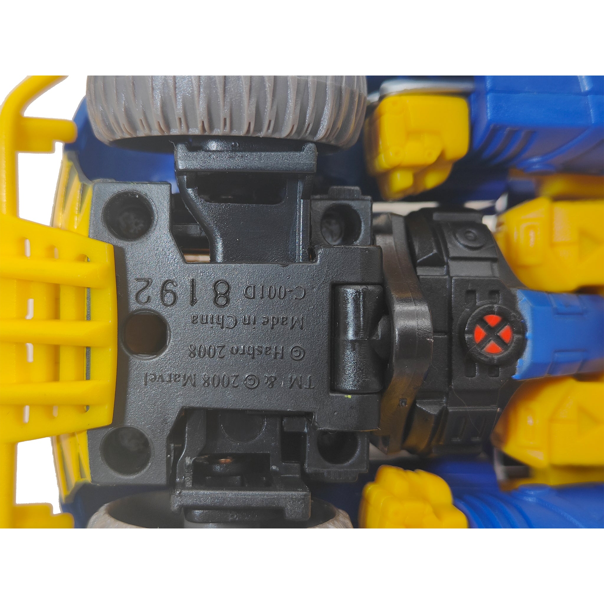Marvel Transformers Crossovers Wolverine Hasbro 2008 – X-Men, Hasbro, 15 cm, 2008, pre-owned collector piece, Uncanny Collectibles Dublin Ireland