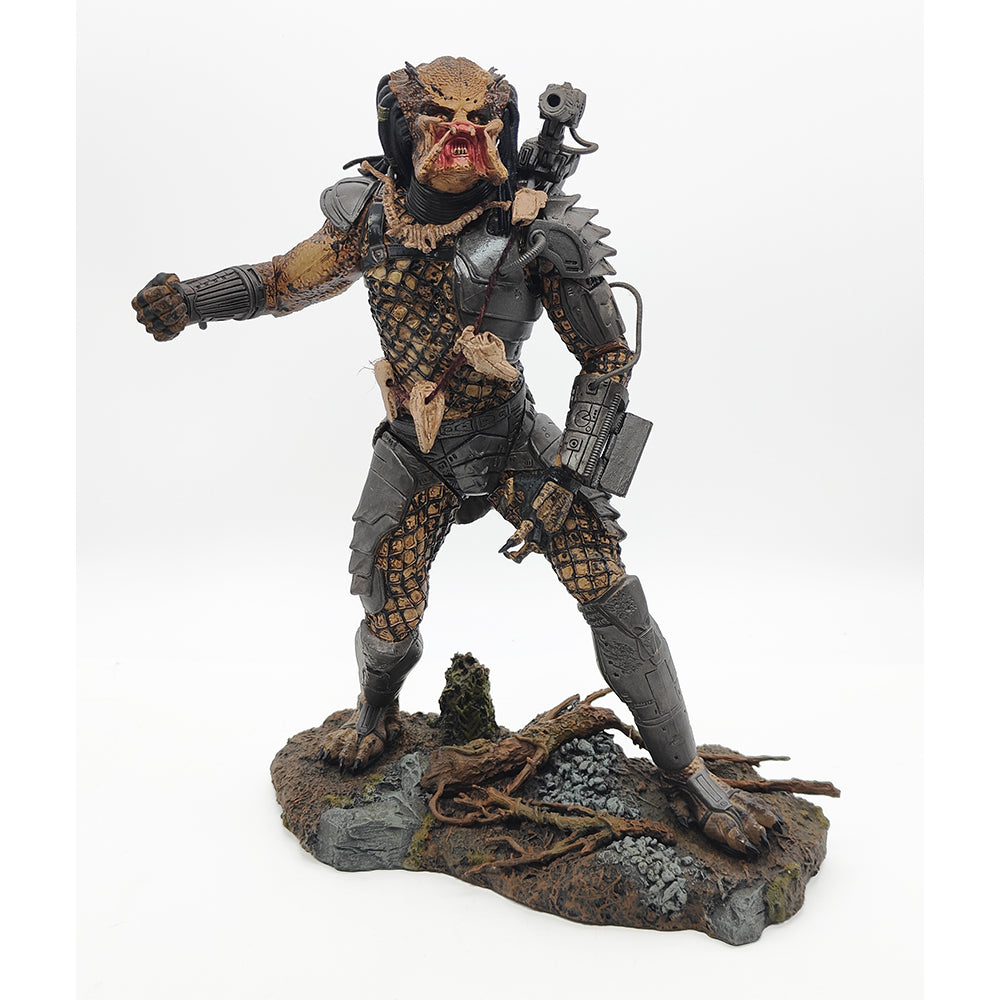 McFarlane Jungle Hunter Predator 12 Inch Action Figure – Predator, McFarlane Toys, 30 cm, 2004, pre-owned collector piece, Uncanny Collectibles Dublin Ireland