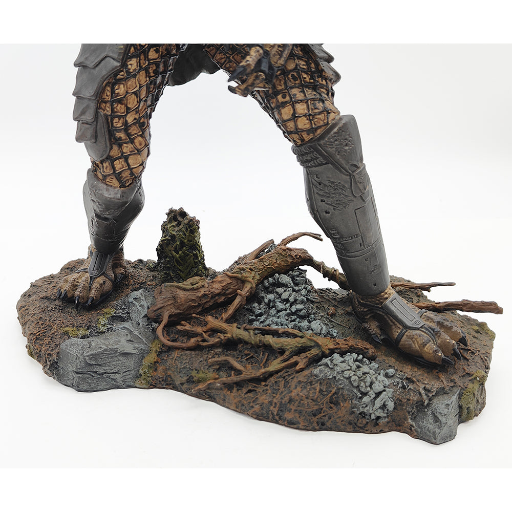McFarlane Jungle Hunter Predator 12 Inch Action Figure – Predator, McFarlane Toys, 30 cm, 2004, pre-owned collector piece, Uncanny Collectibles Dublin Ireland